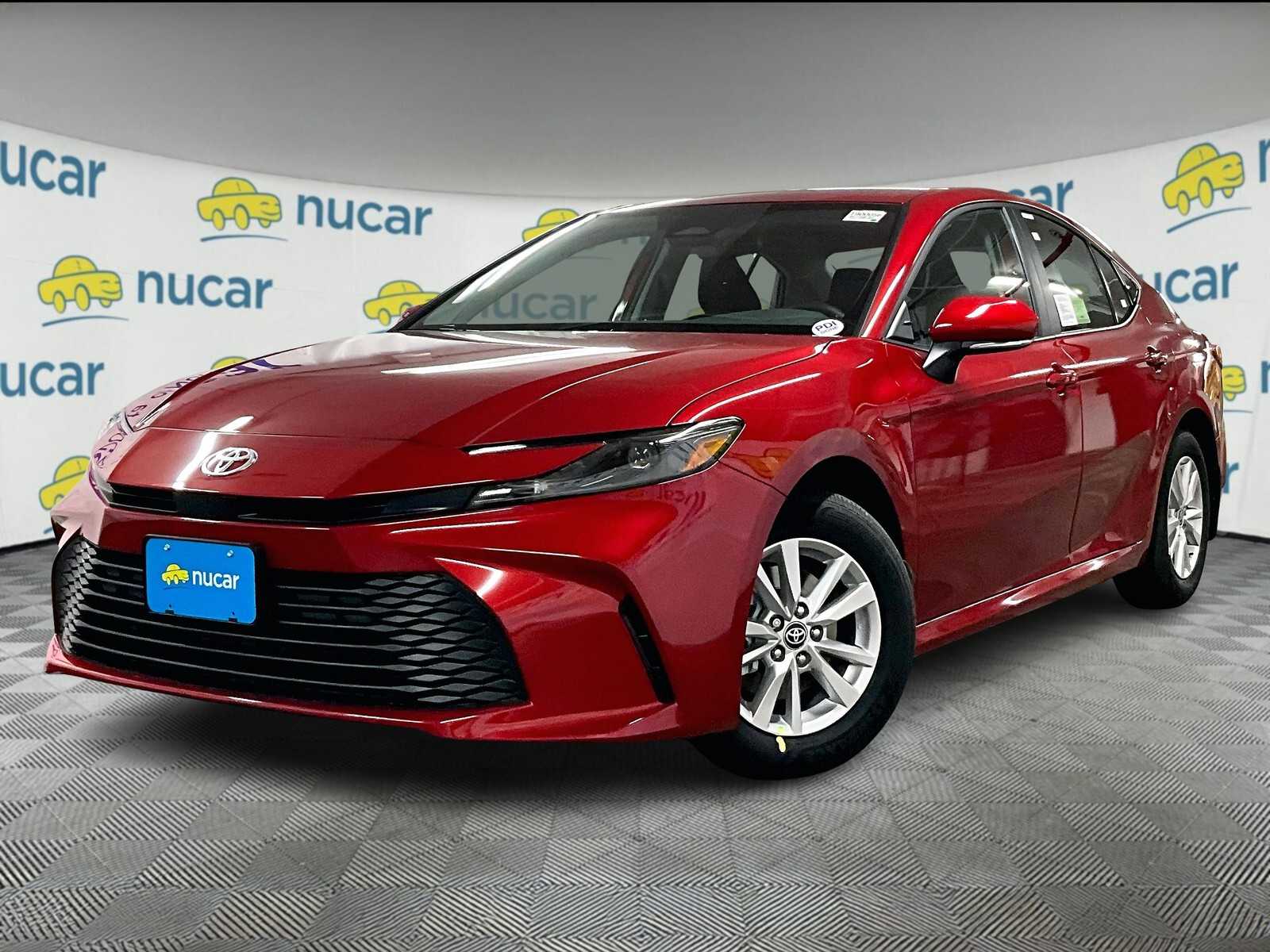 2026 Toyota Camry LE - Photo 4