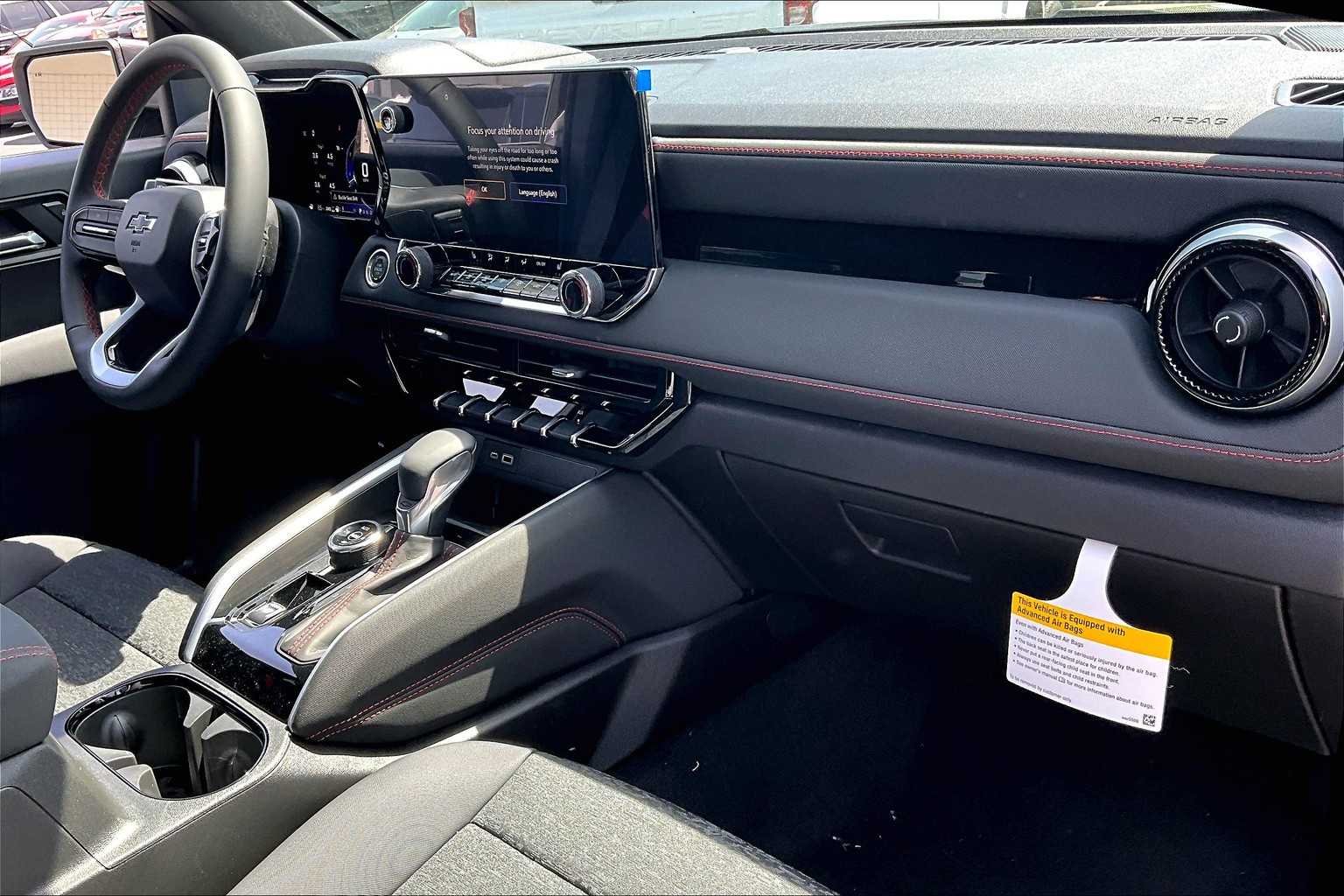 2025 Chevrolet Colorado 4WD Z71 - Photo 10