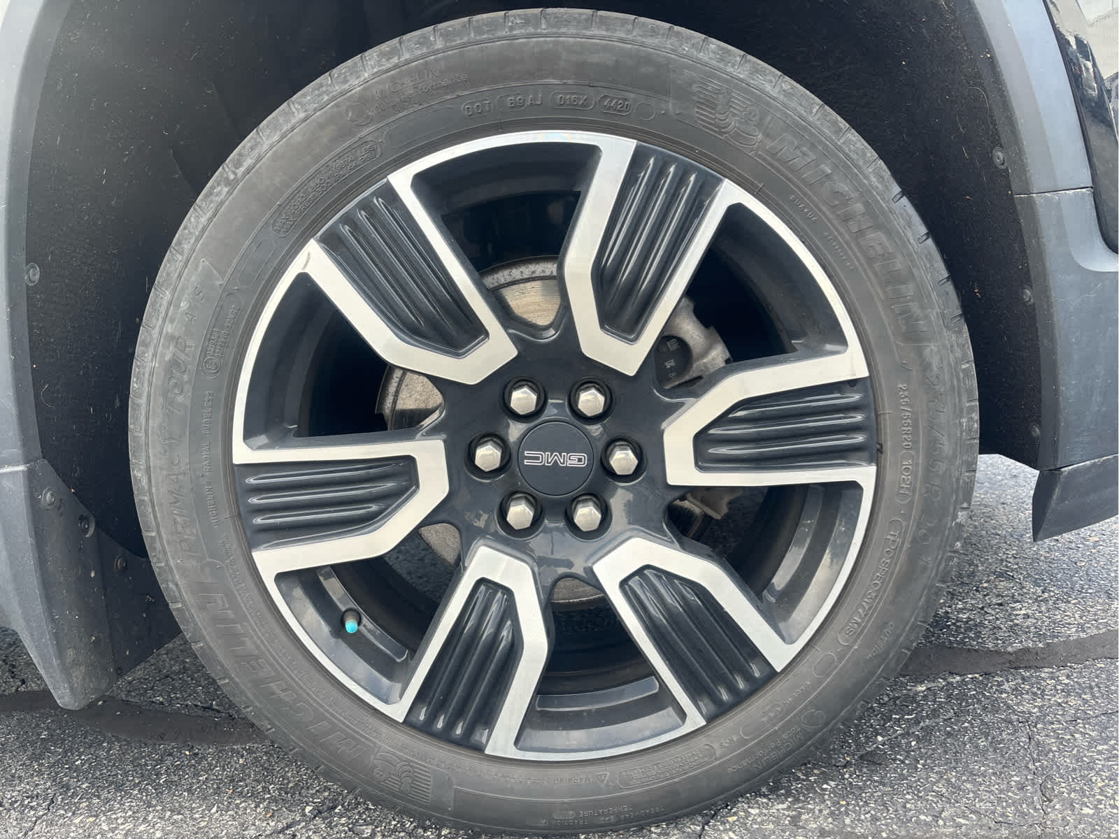2021 GMC Acadia SLE - Photo 4
