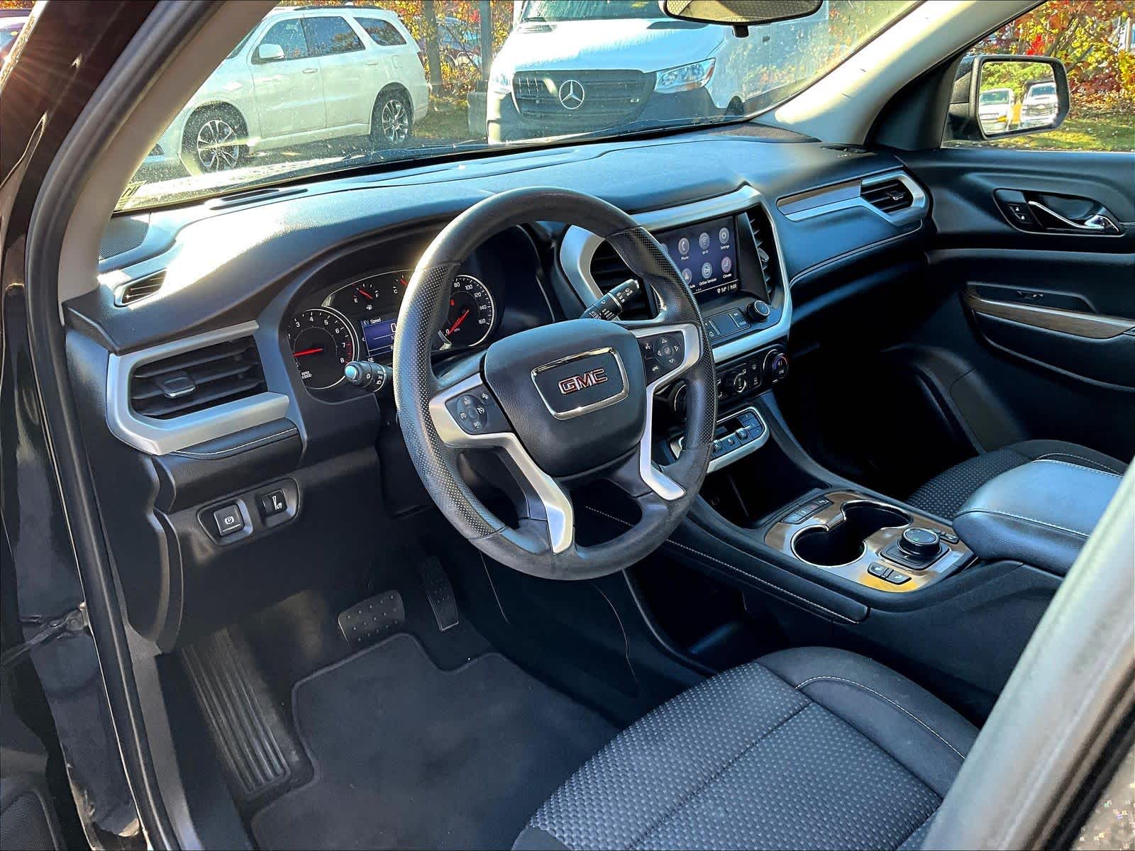 2021 GMC Acadia SLE - Photo 8