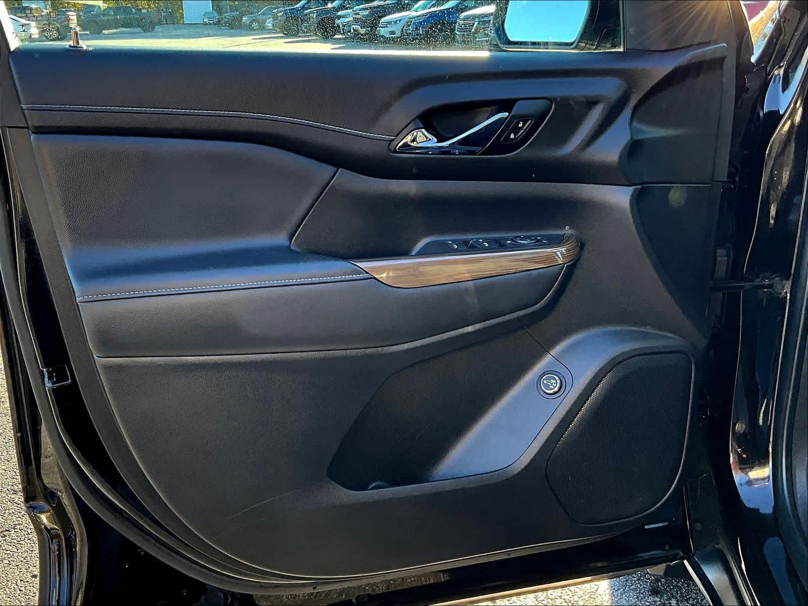 2021 GMC Acadia SLE - Photo 9