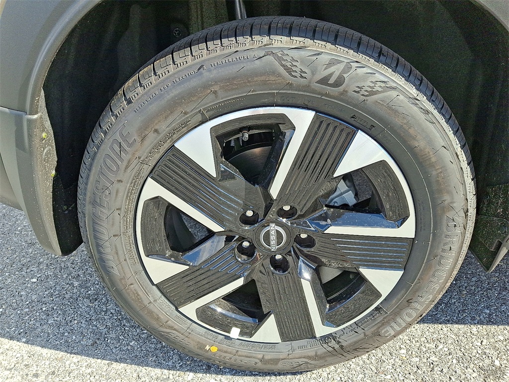2026 Nissan Kicks SV - Photo 5