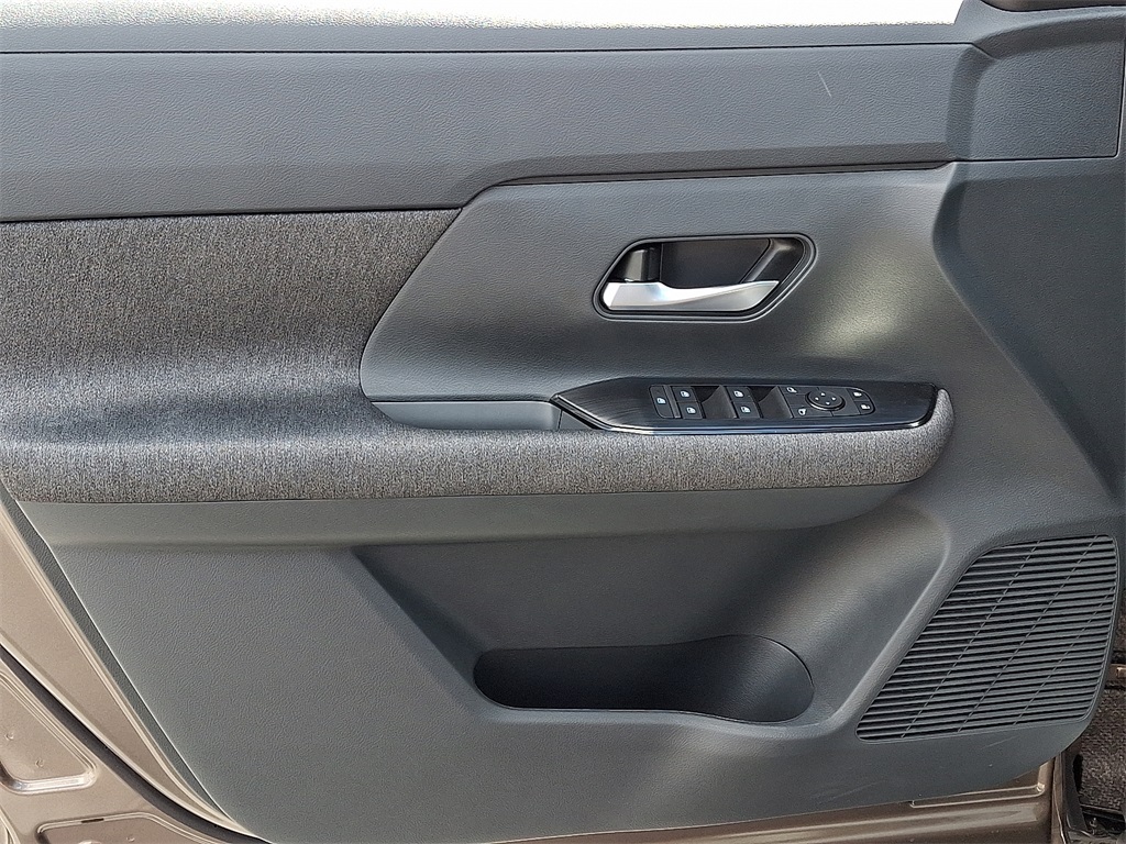 2026 Nissan Kicks SV - Photo 8