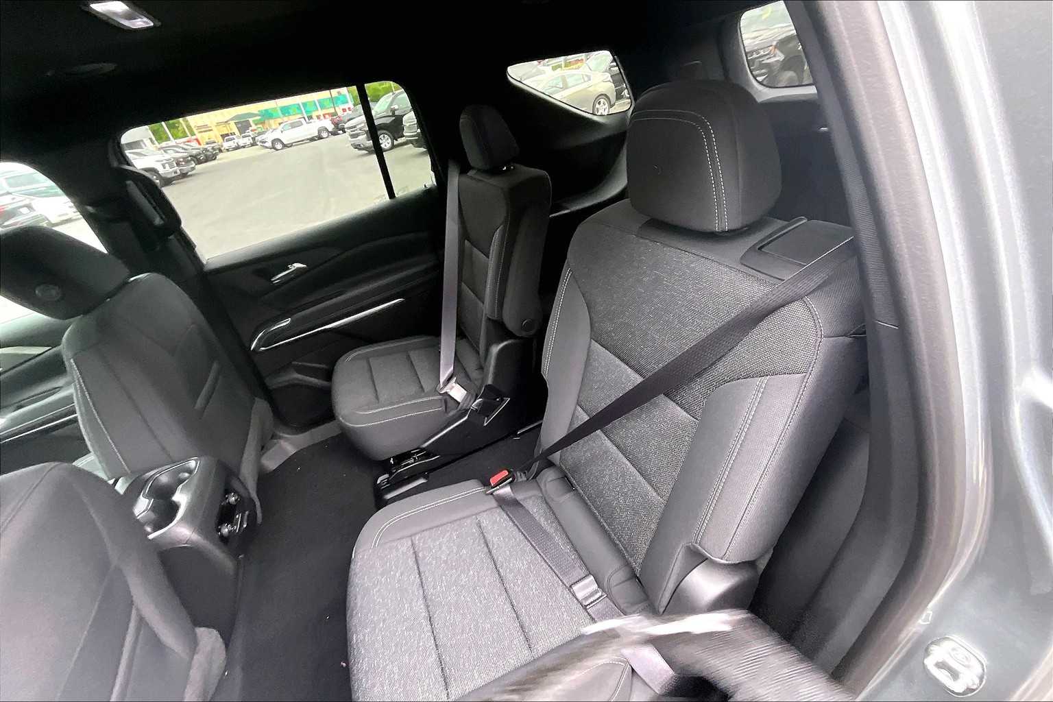 2025 Chevrolet Traverse AWD LT - Photo 15