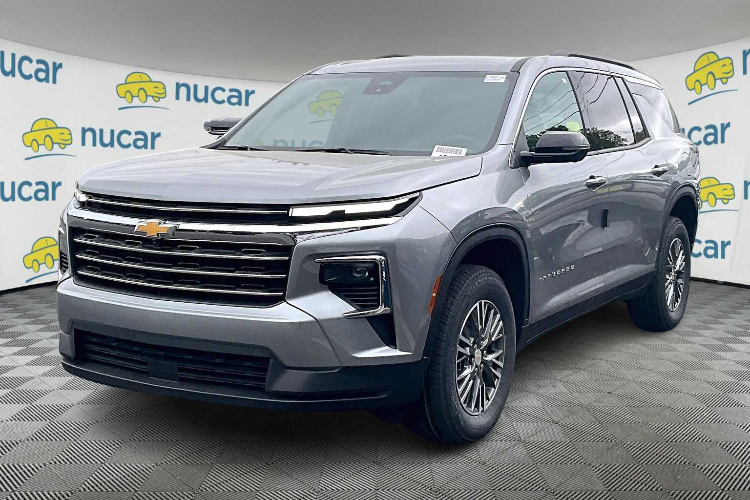 2025 Chevrolet Traverse AWD LT - Photo 4