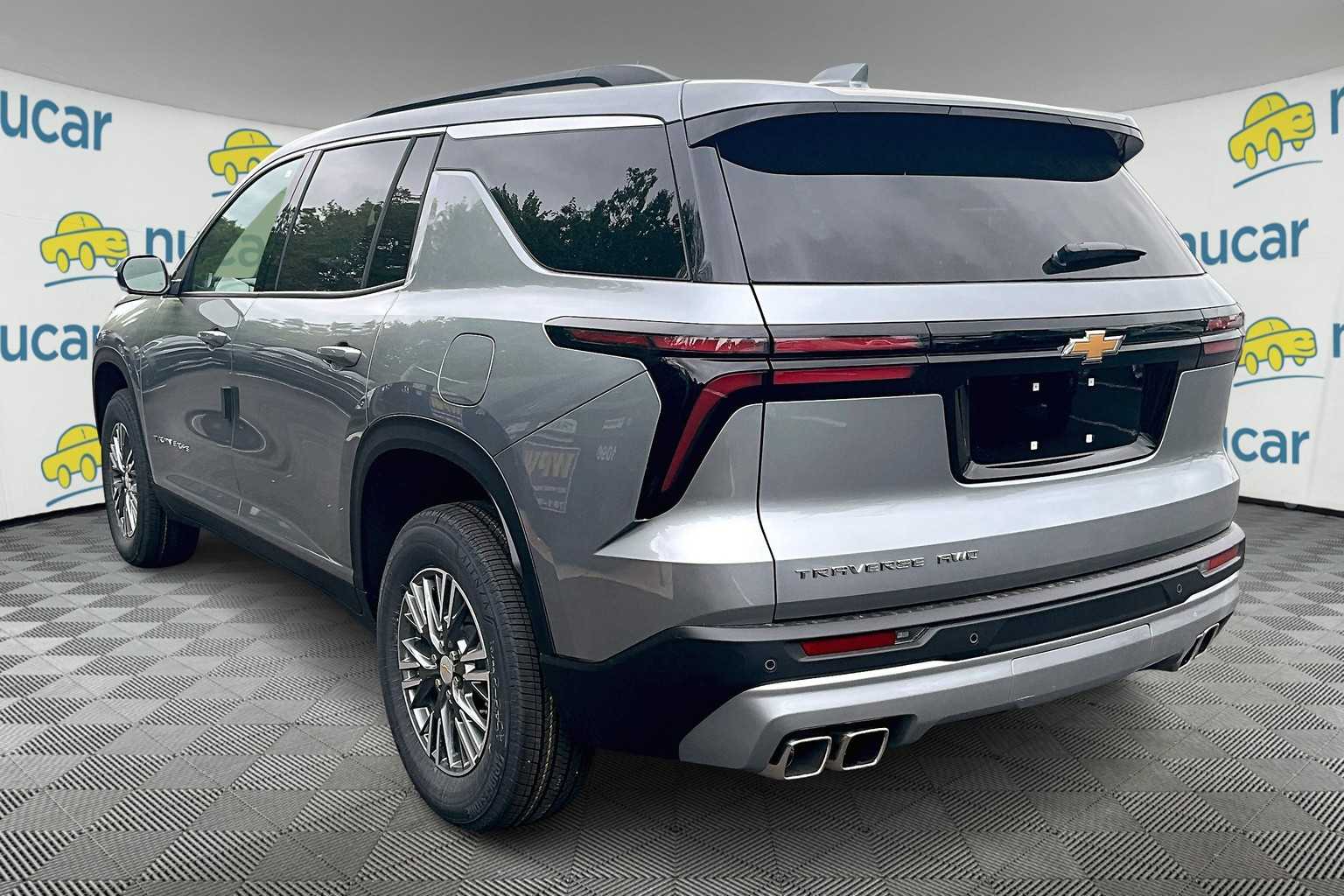 2025 Chevrolet Traverse AWD LT - Photo 5