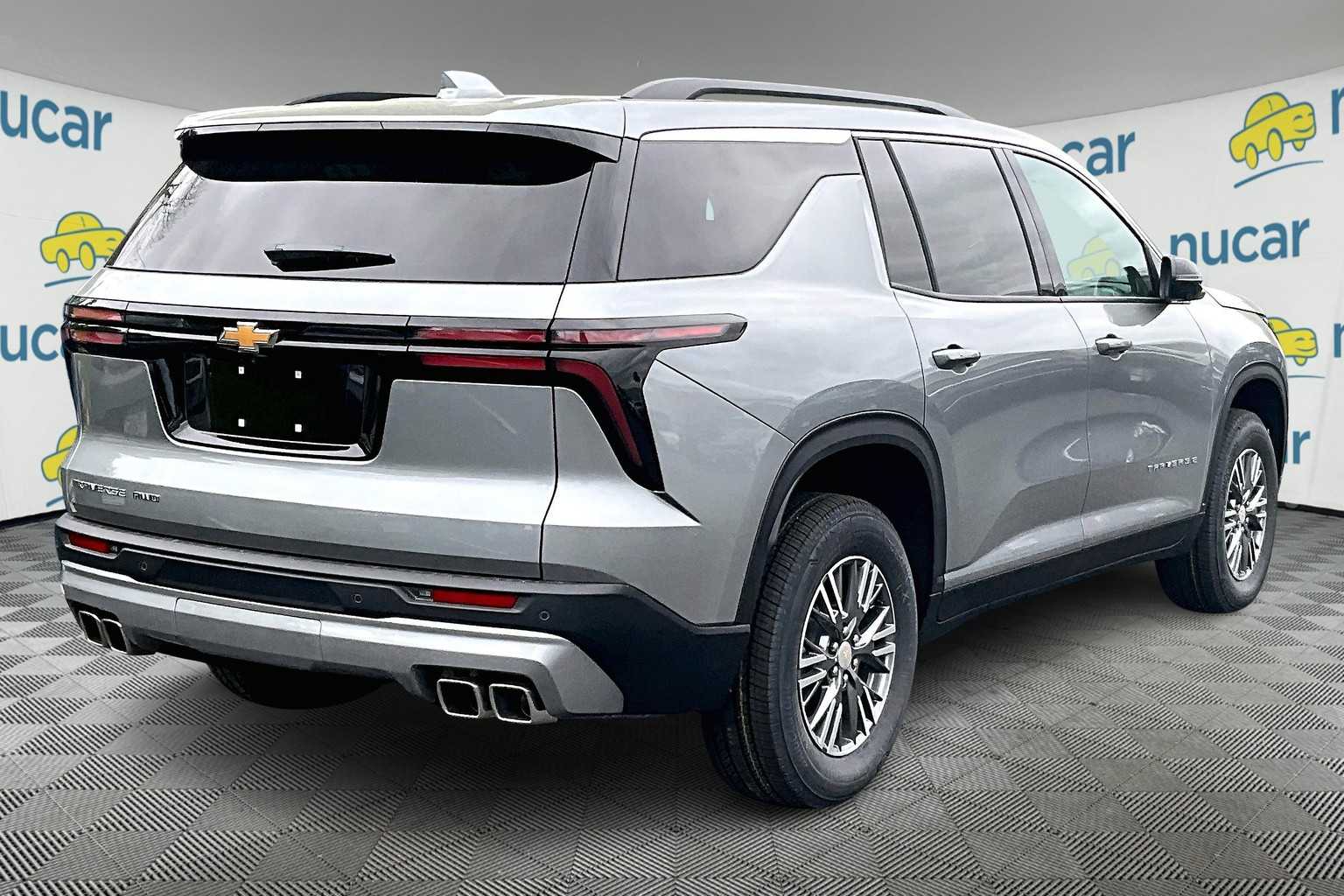 2025 Chevrolet Traverse AWD LT - Photo 7