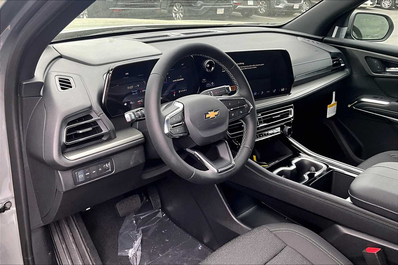 2025 Chevrolet Traverse AWD LT - Photo 9