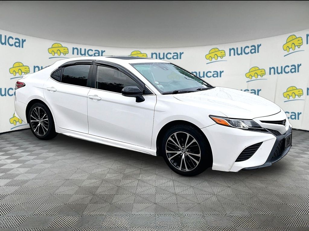 2019 Toyota Camry SE