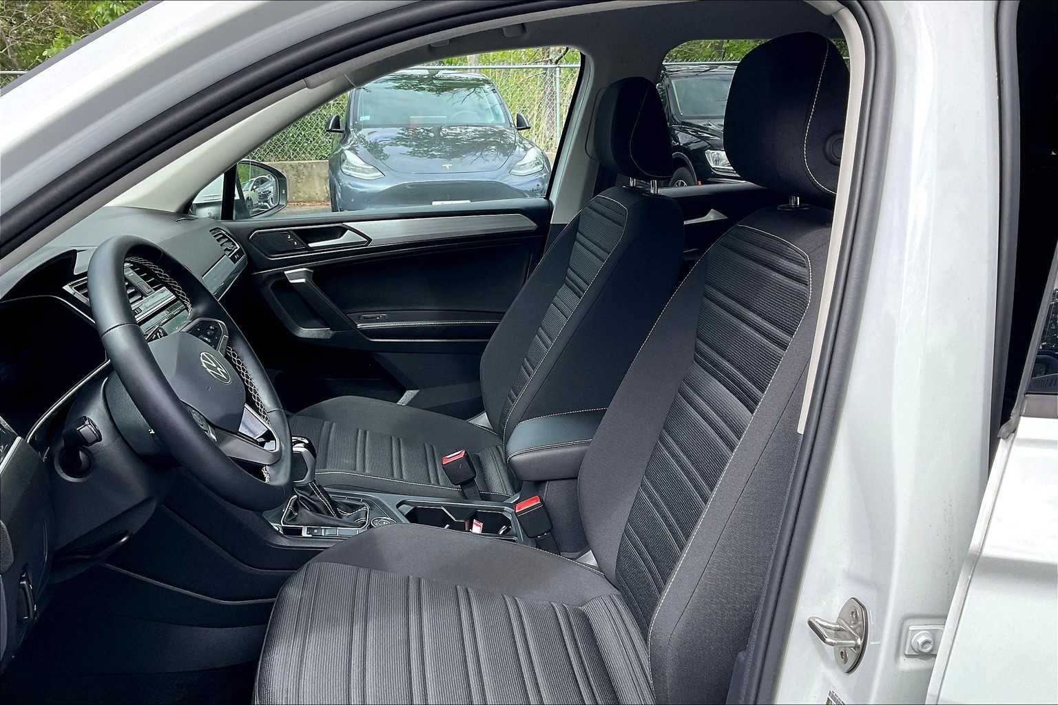 2024 Volkswagen Tiguan S - Photo 10