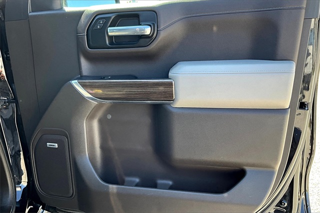 2019 Chevrolet Silverado 1500 LT Trail Boss - Photo 12