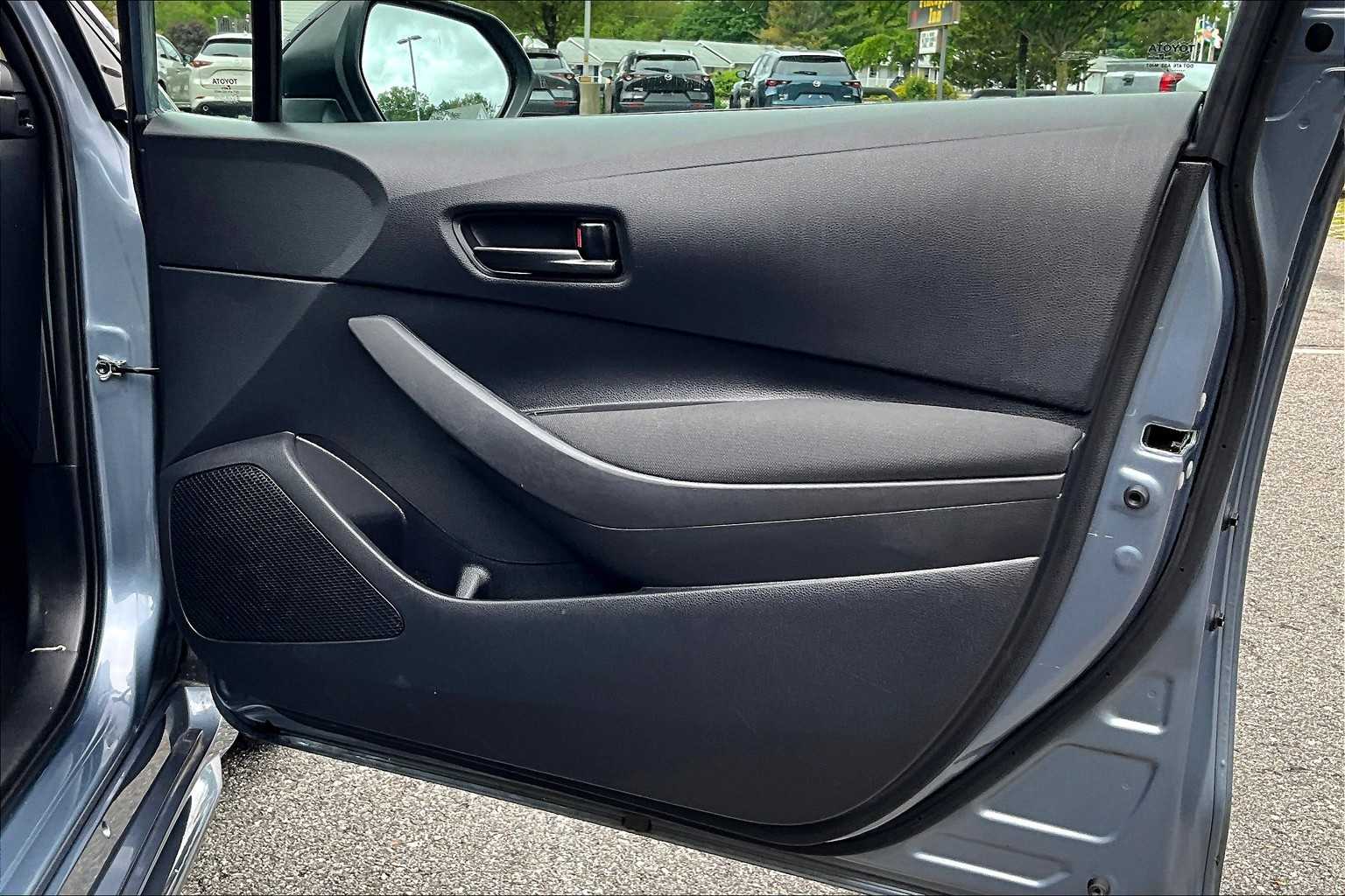 2024 Toyota Corolla LE - Photo 12