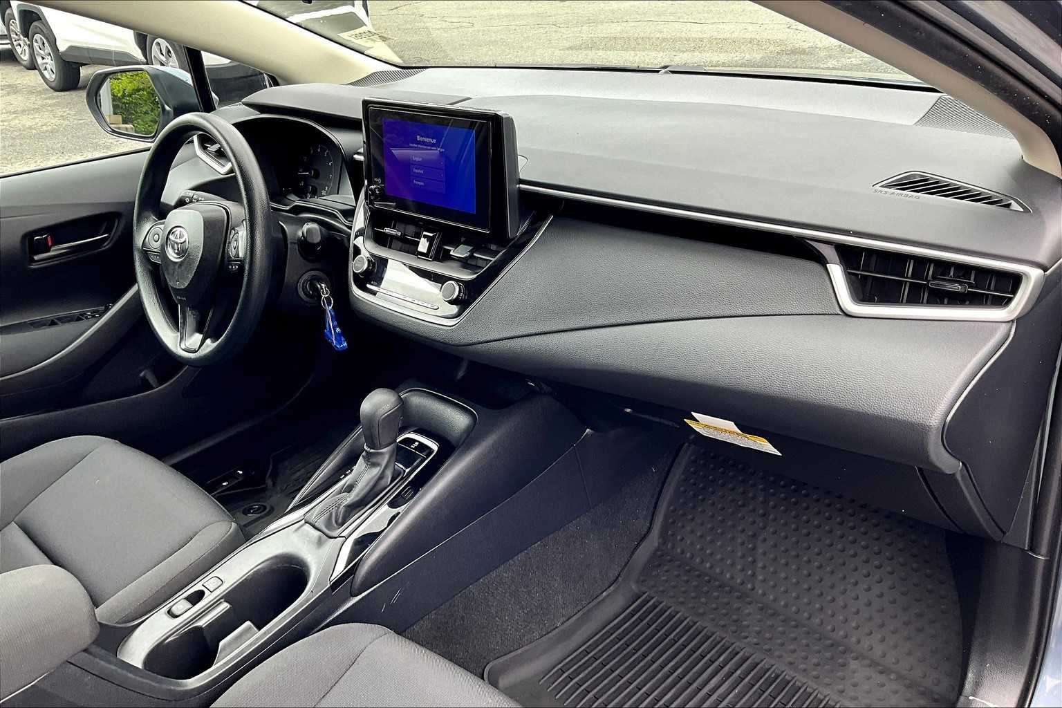 2024 Toyota Corolla LE - Photo 14