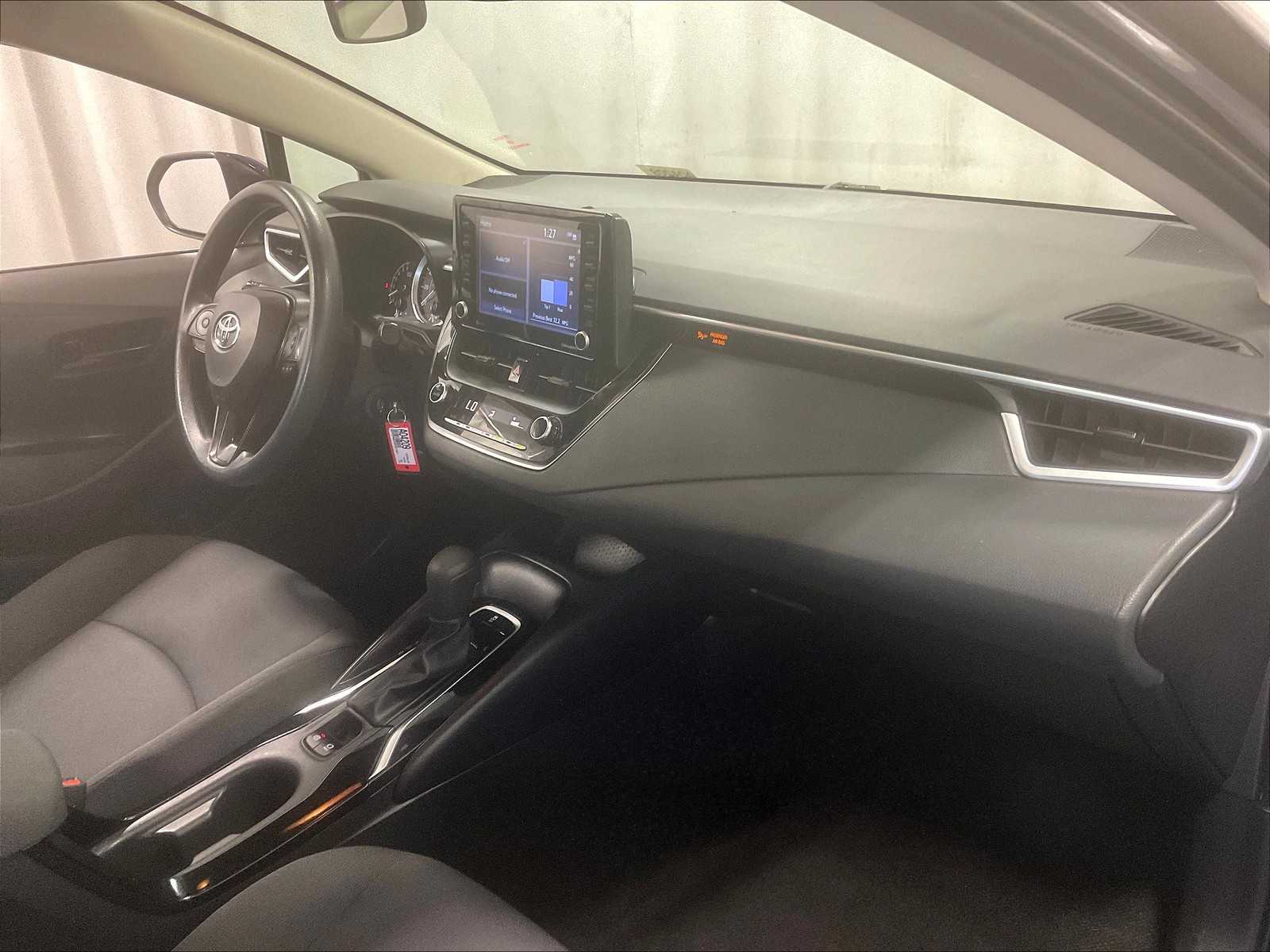 2022 Toyota Corolla LE - Photo 14