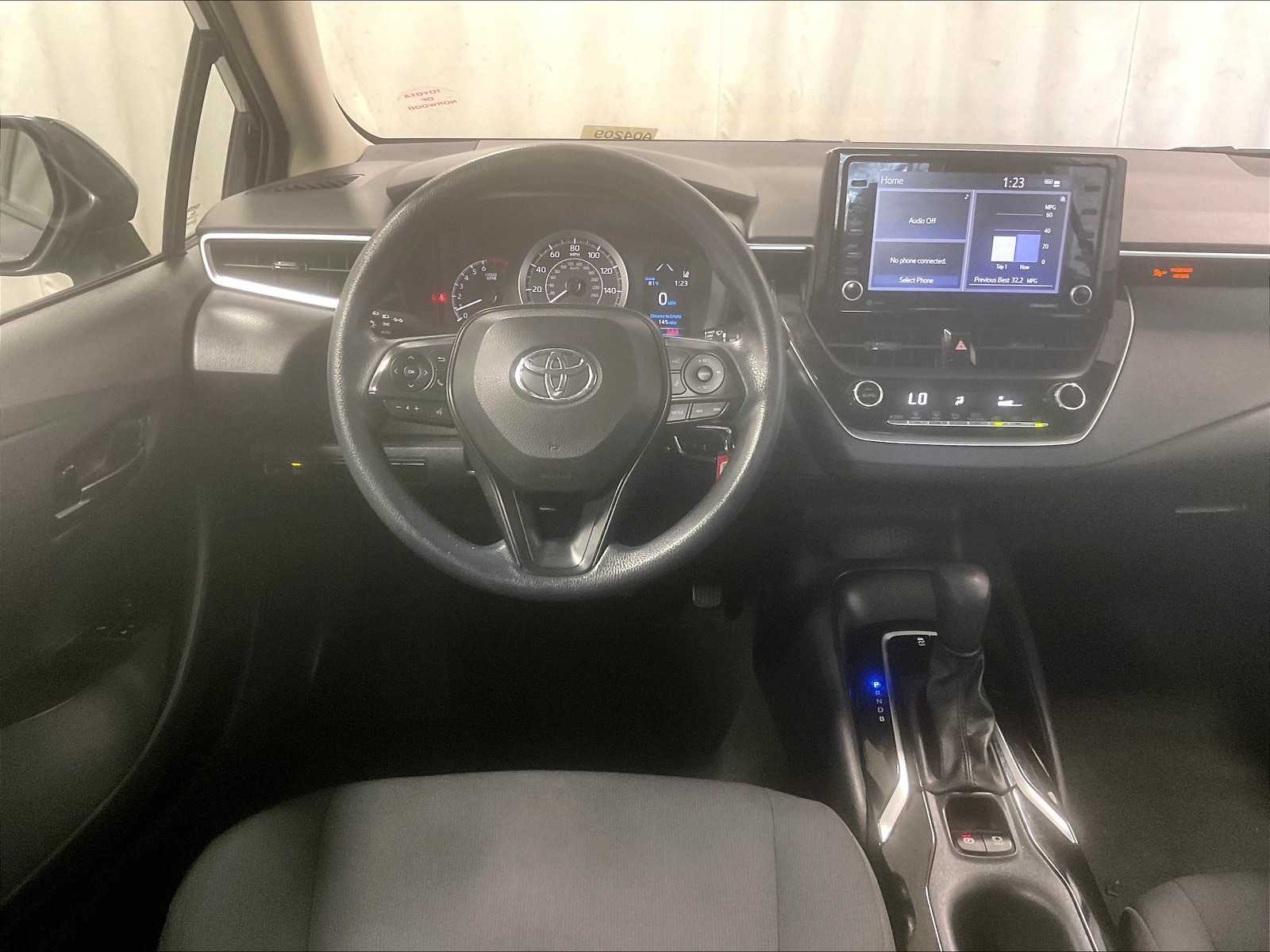 2022 Toyota Corolla LE - Photo 17