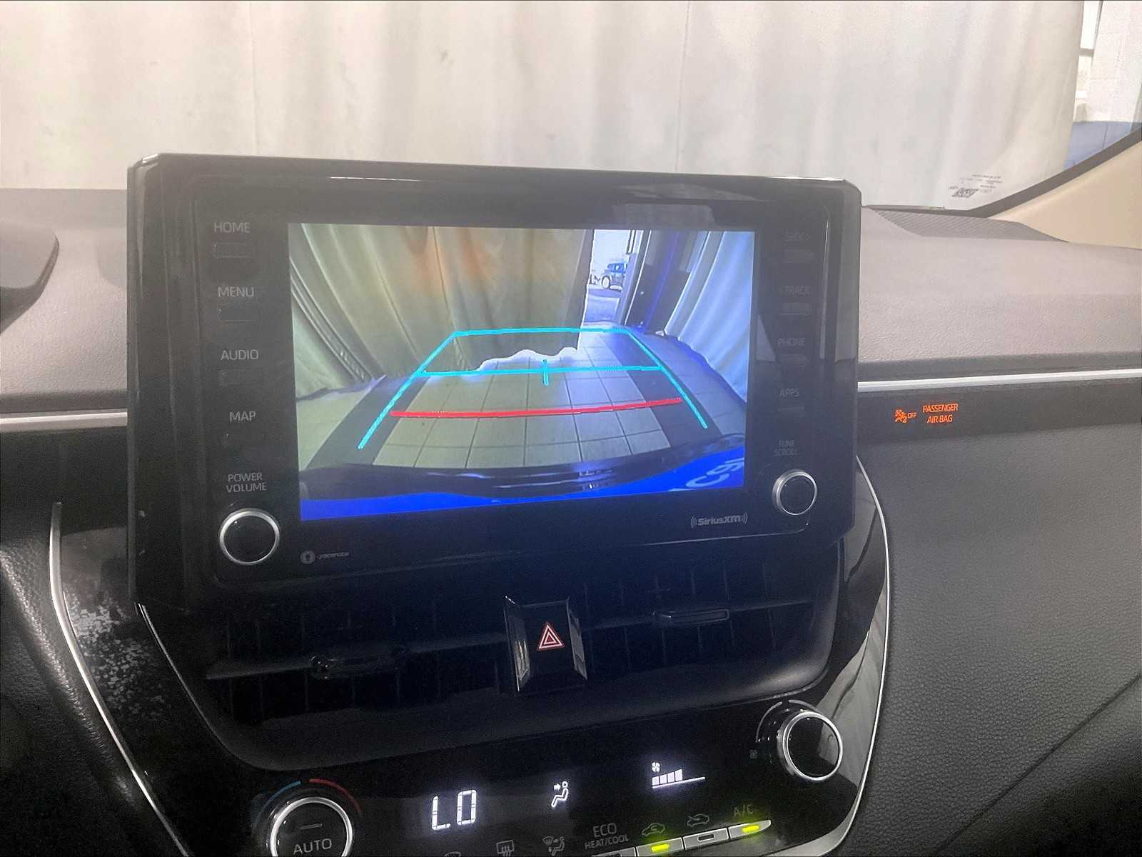 2022 Toyota Corolla LE - Photo 19