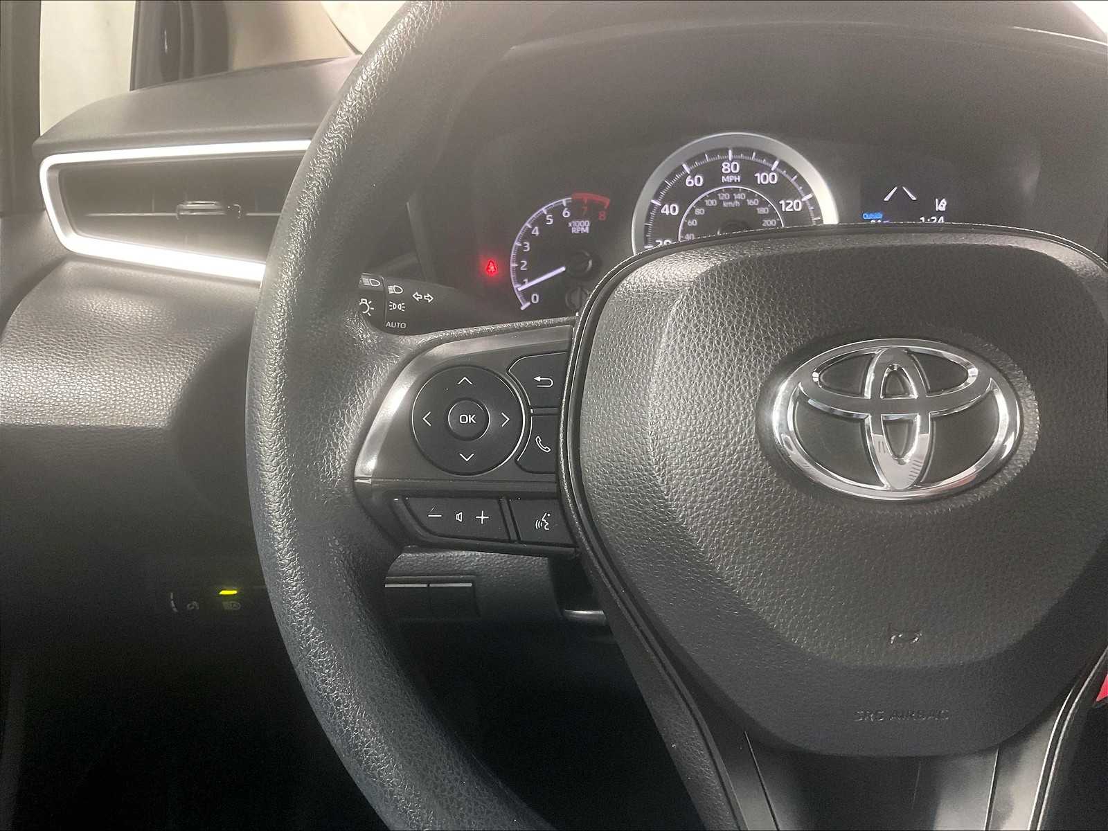 2022 Toyota Corolla LE - Photo 22