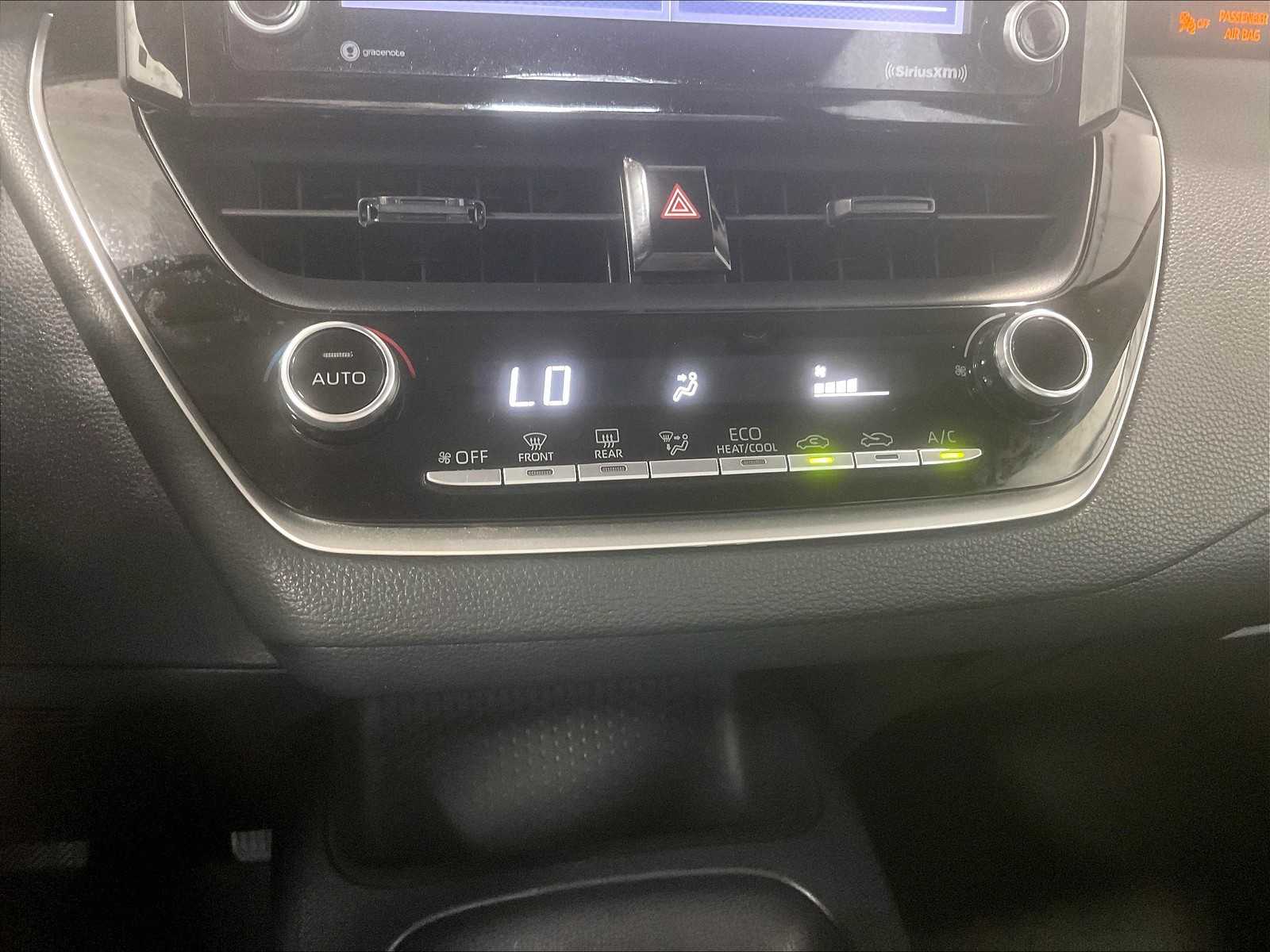 2022 Toyota Corolla LE - Photo 25