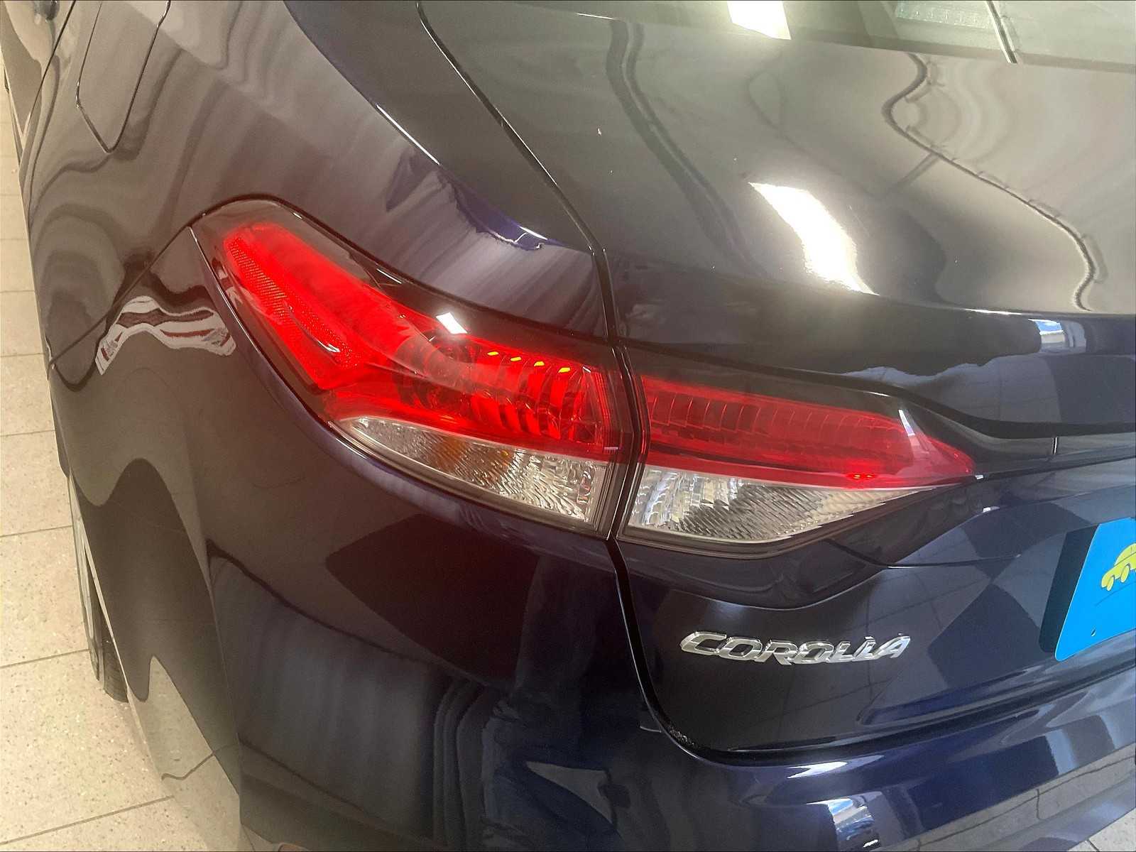2022 Toyota Corolla LE - Photo 31