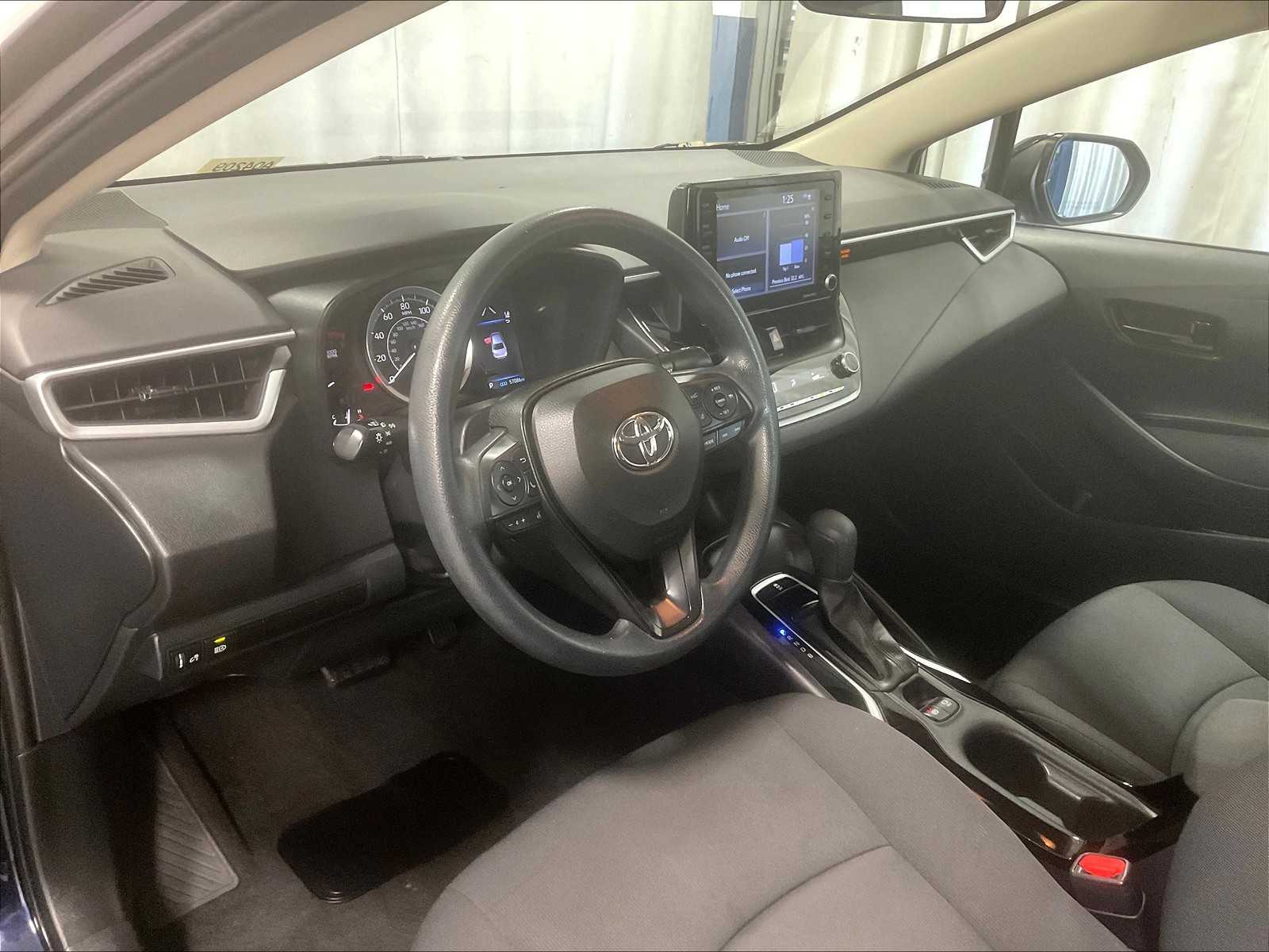 2022 Toyota Corolla LE - Photo 8