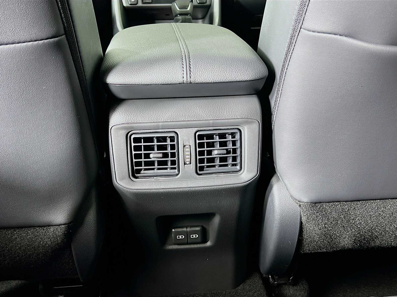 2025 Toyota RAV4 XLE Premium - Photo 14