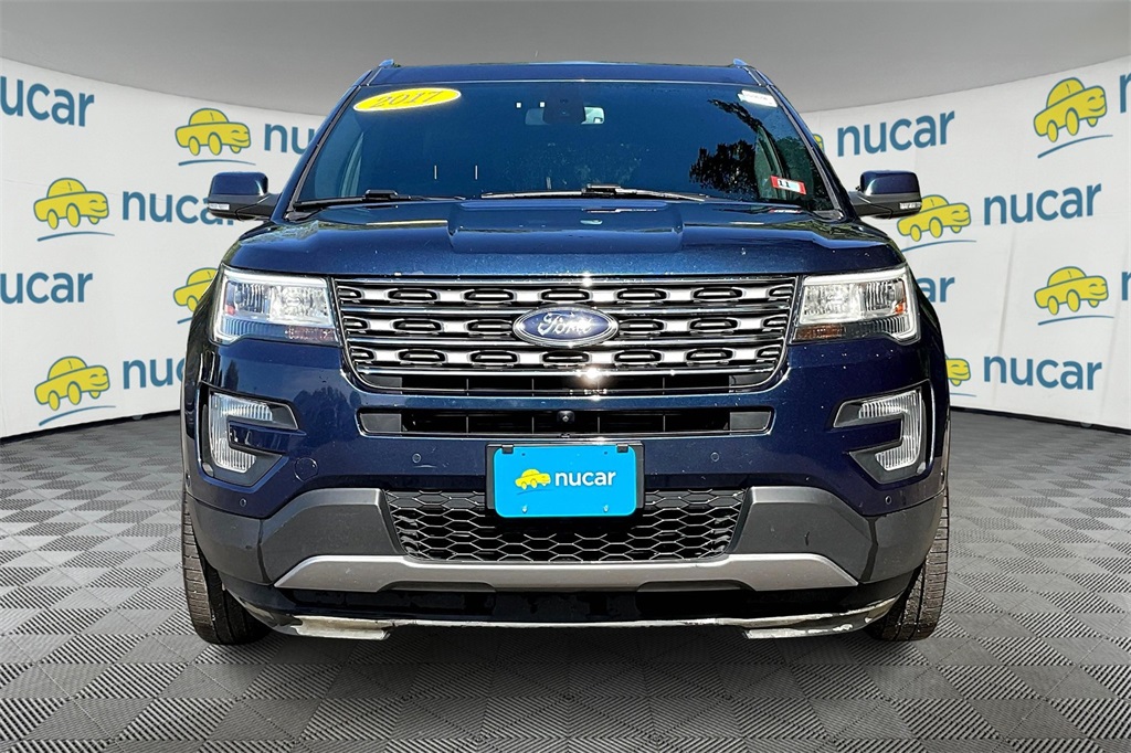 2017 Ford Explorer Limited - Photo 2