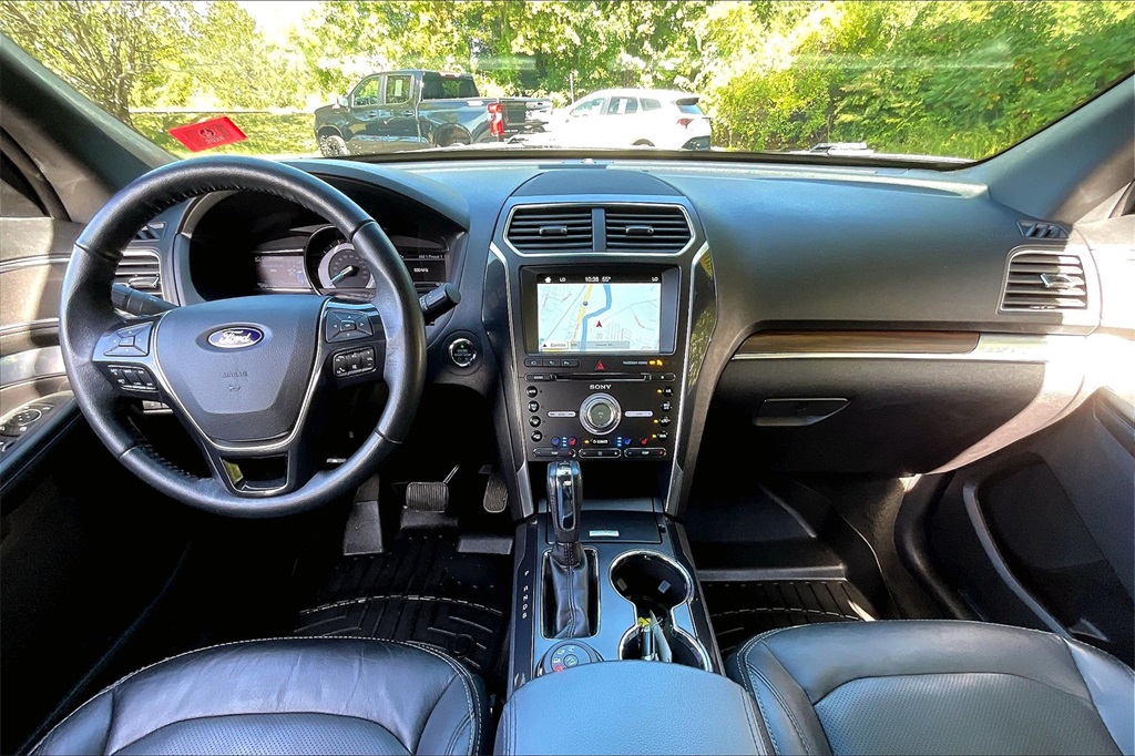 2017 Ford Explorer Limited - Photo 21