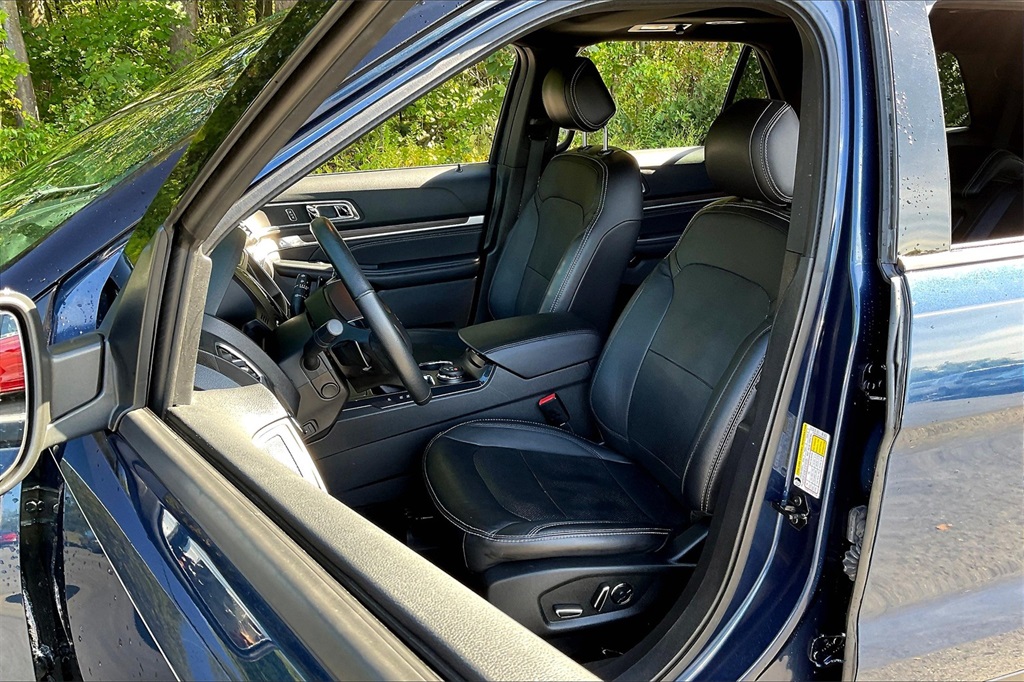 2017 Ford Explorer Limited - Photo 10