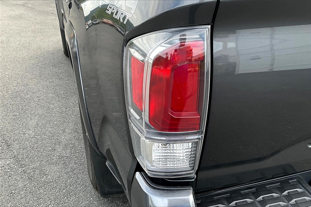 2023 Toyota Tacoma TRD Sport Double Cab 4x4 - Photo 30
