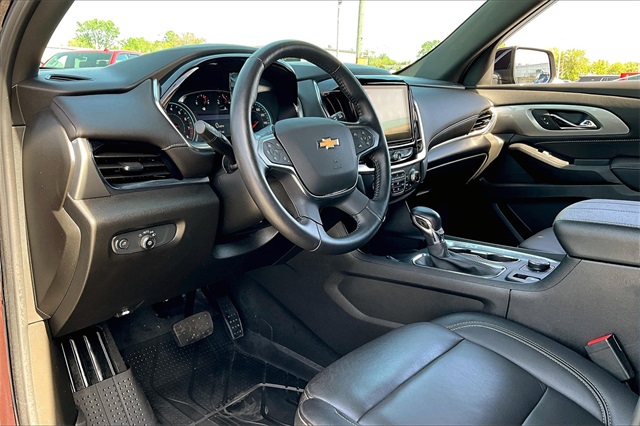 2022 Chevrolet Traverse LT Leather - Photo 8