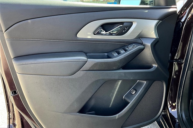 2022 Chevrolet Traverse LT Leather - Photo 9