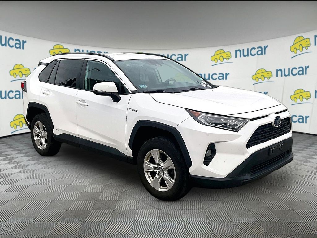 2021 Toyota RAV4 Hybrid XLE
