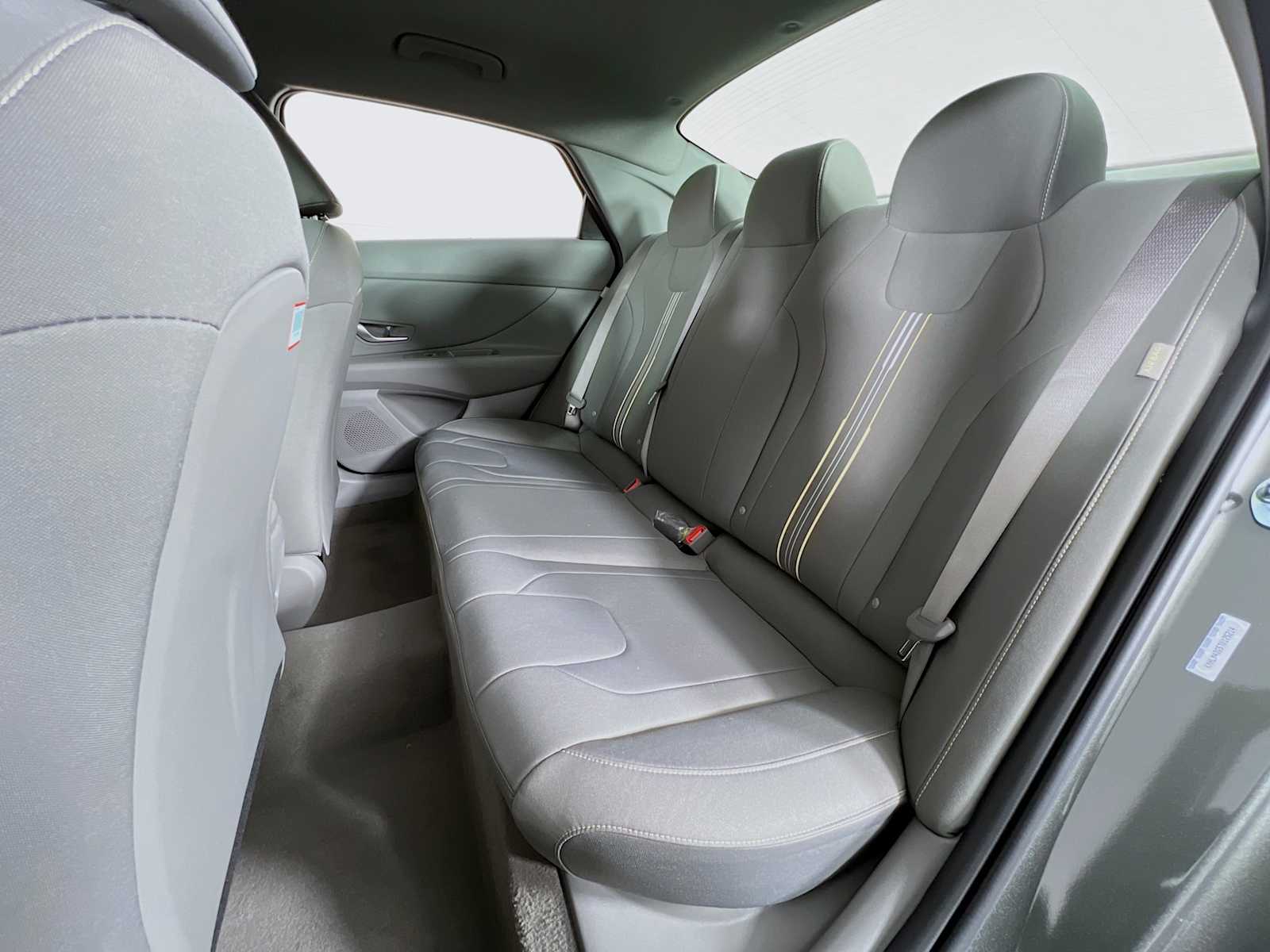 2026 Hyundai Elantra SEL Sport - Photo 13