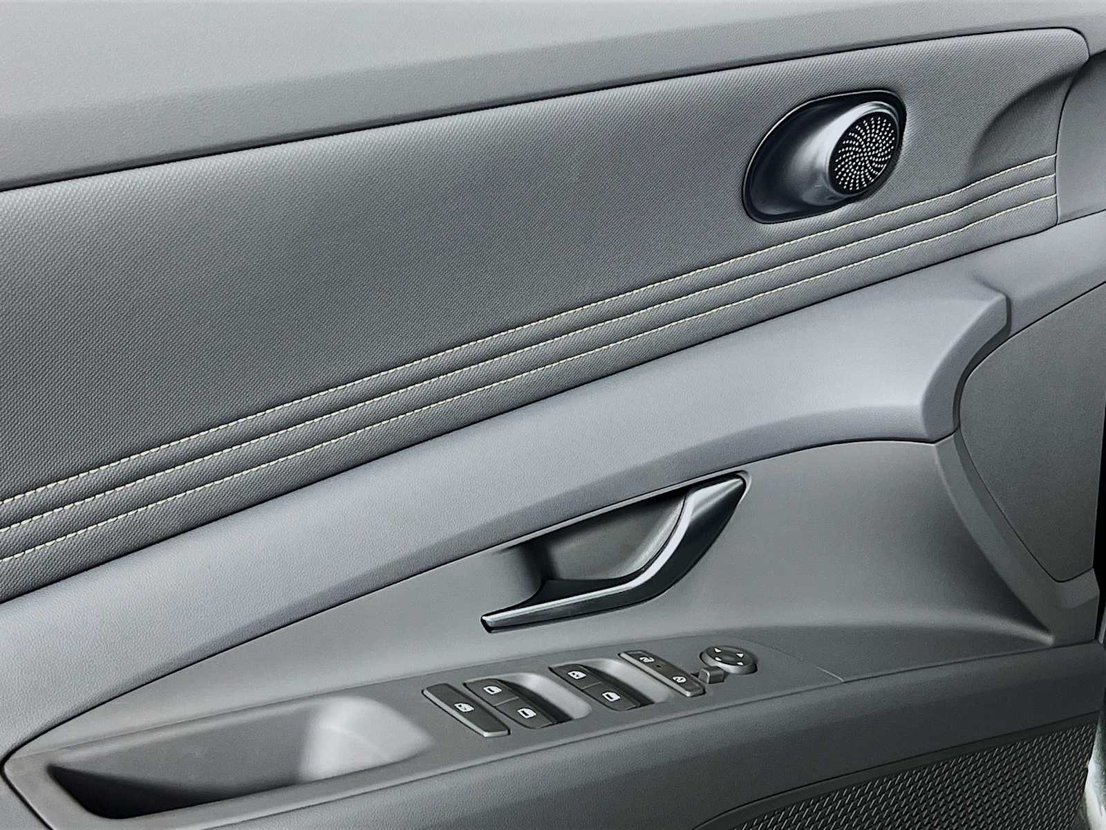 2026 Hyundai Elantra SEL Sport - Photo 15