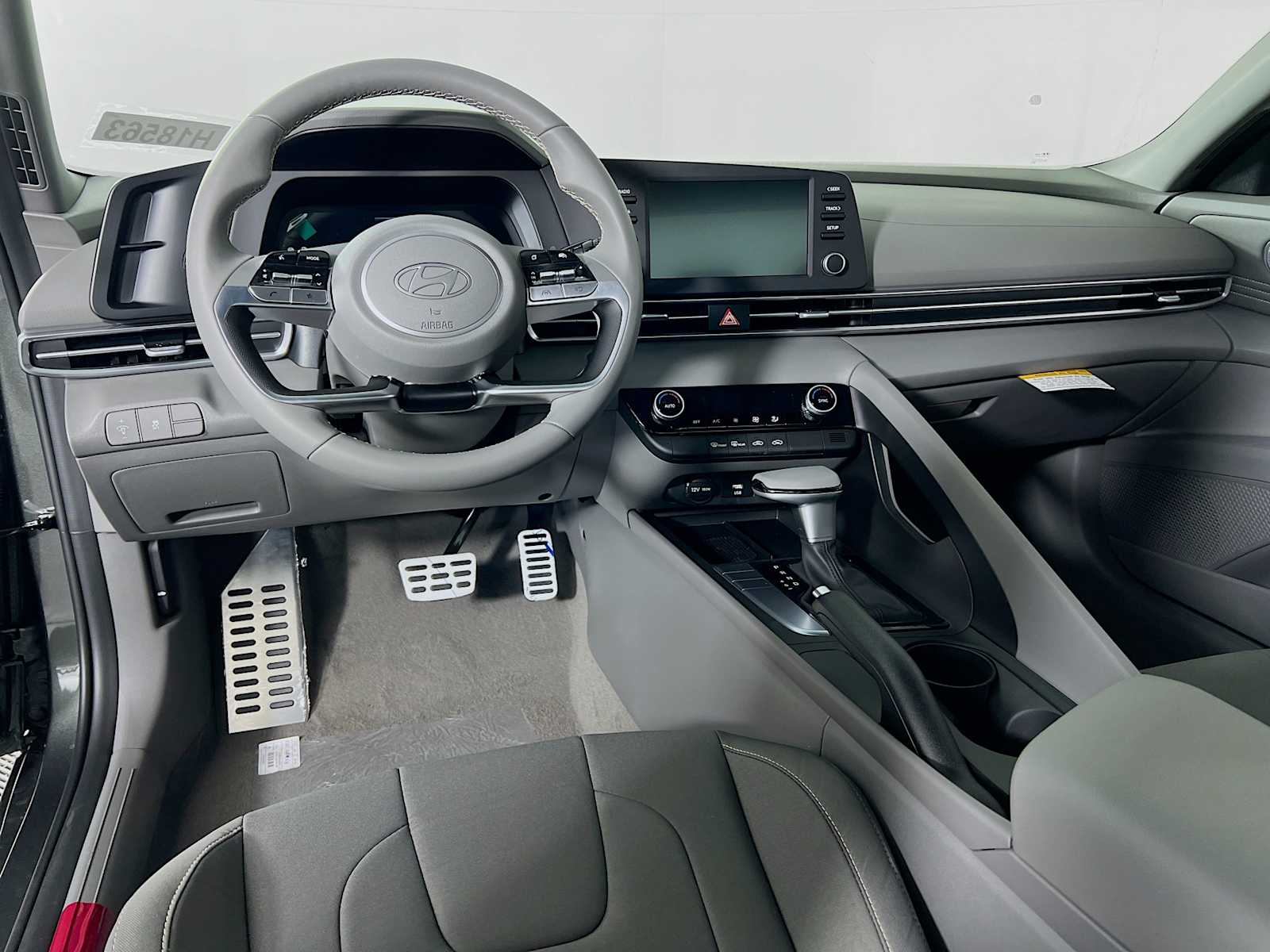 2026 Hyundai Elantra SEL Sport - Photo 6