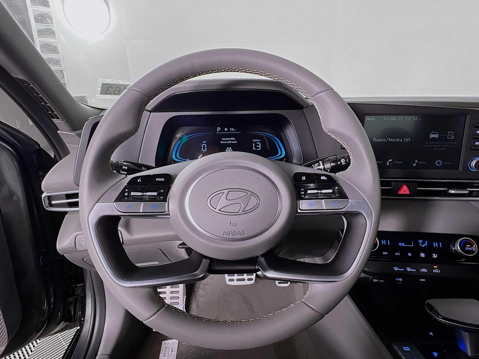 2026 Hyundai Elantra SEL Sport - Photo 7