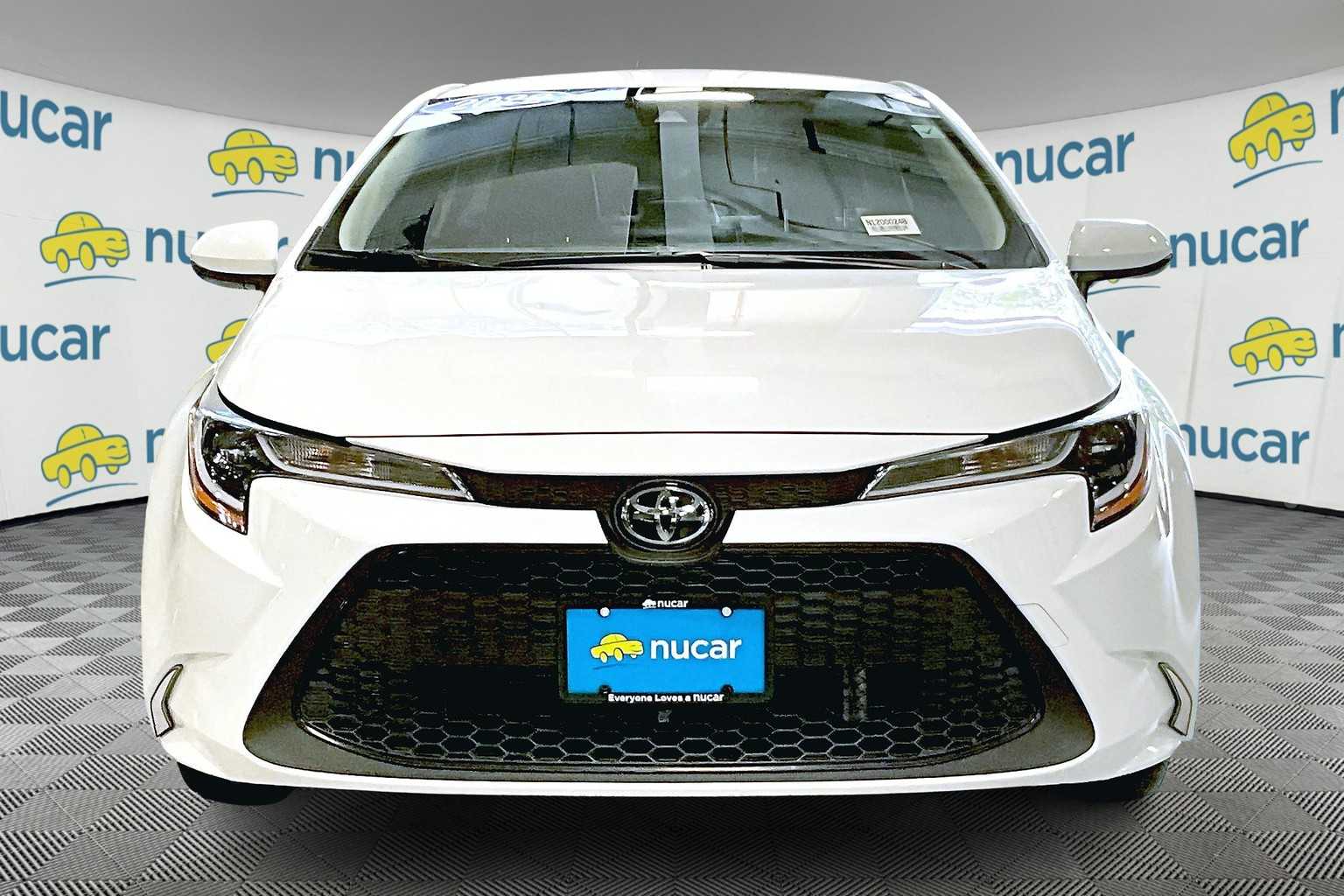 2022 Toyota Corolla LE - Photo 2
