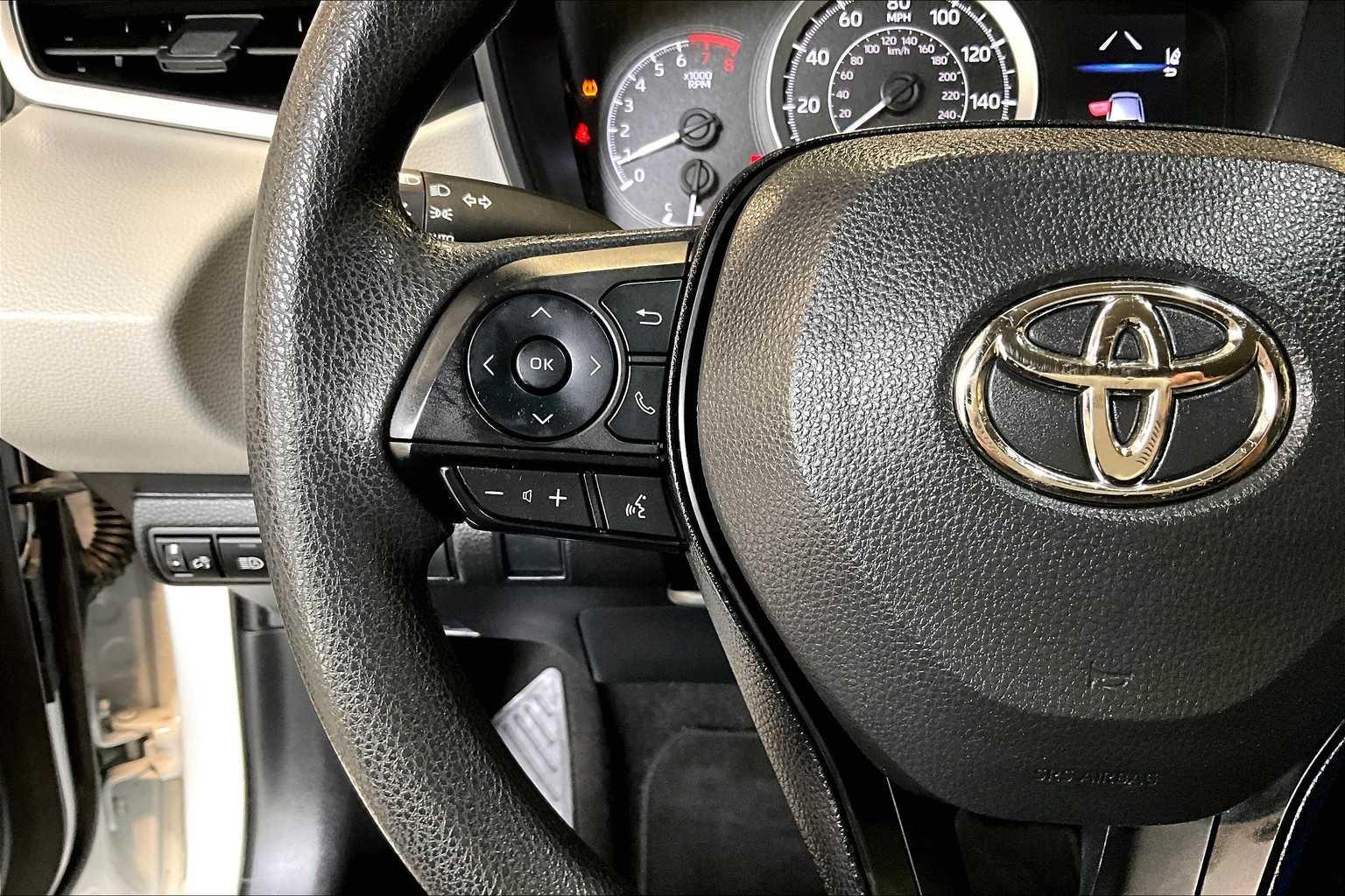 2022 Toyota Corolla LE - Photo 23
