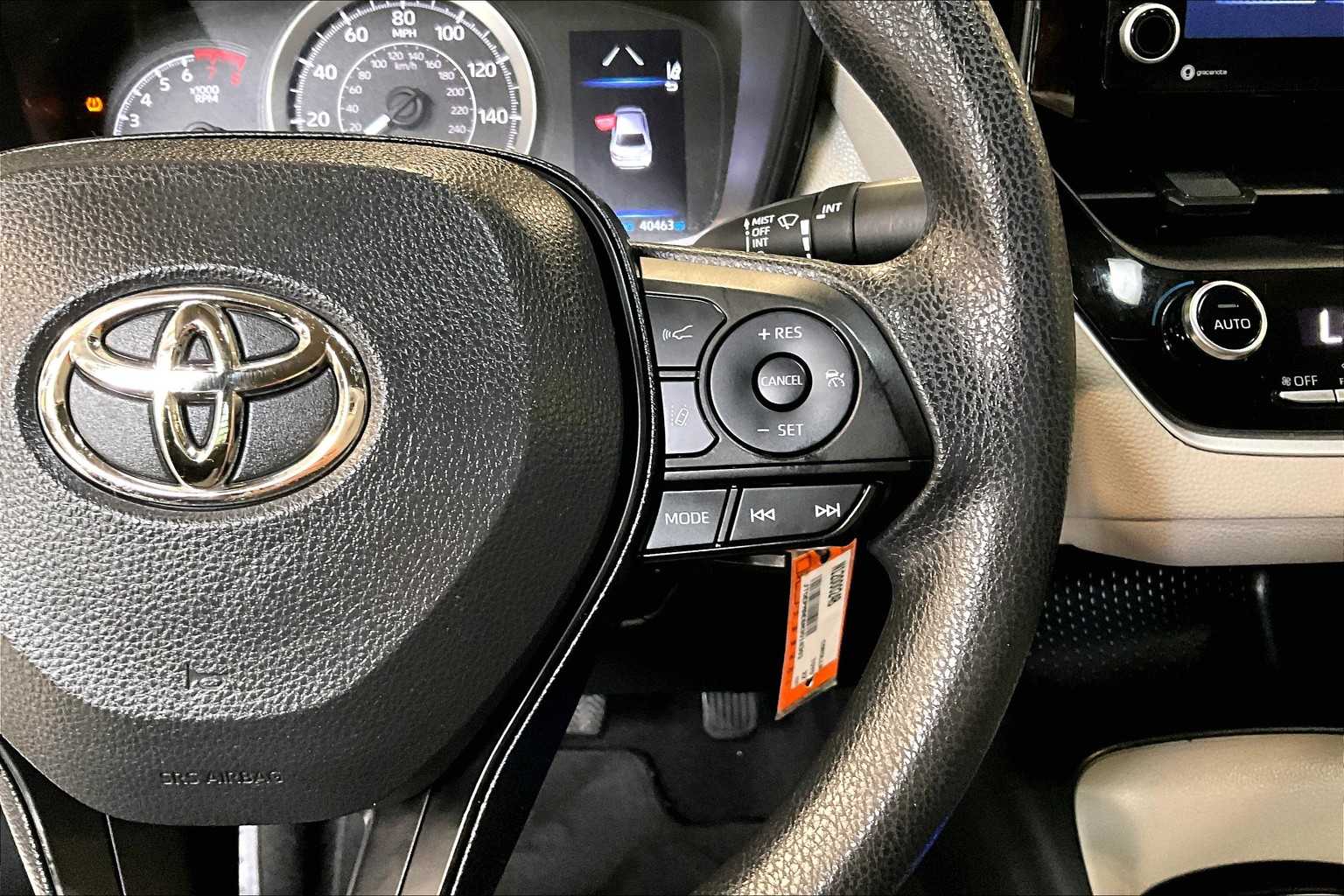 2022 Toyota Corolla LE - Photo 24