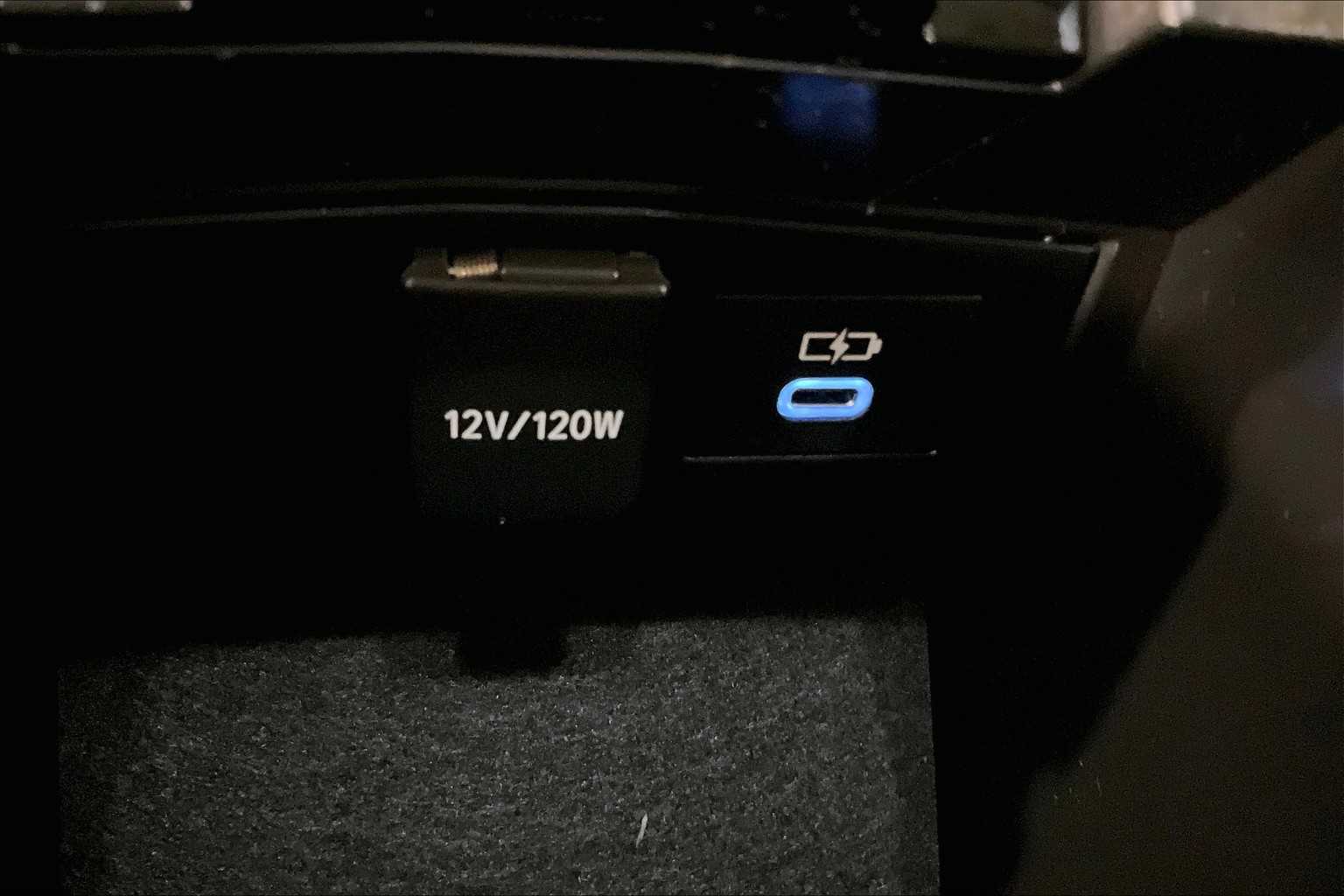 2022 Toyota Corolla LE - Photo 26