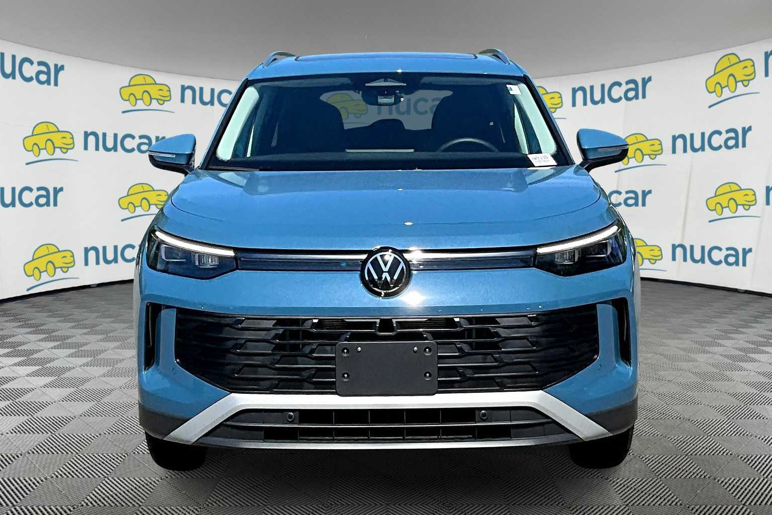 2025 Volkswagen Tiguan SE - Photo 3
