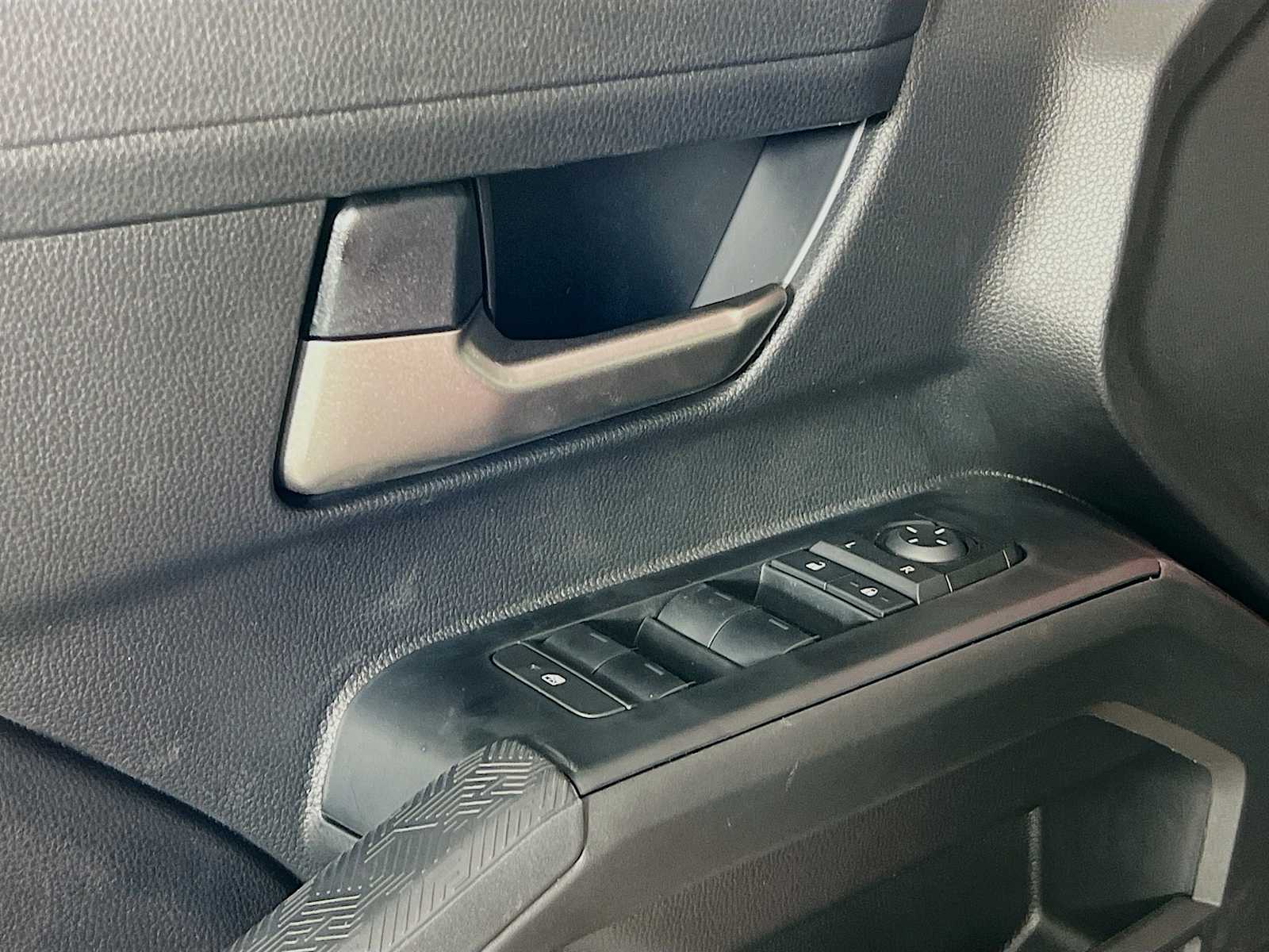 2025 Toyota Tacoma TRD Sport Hybrid - Photo 13