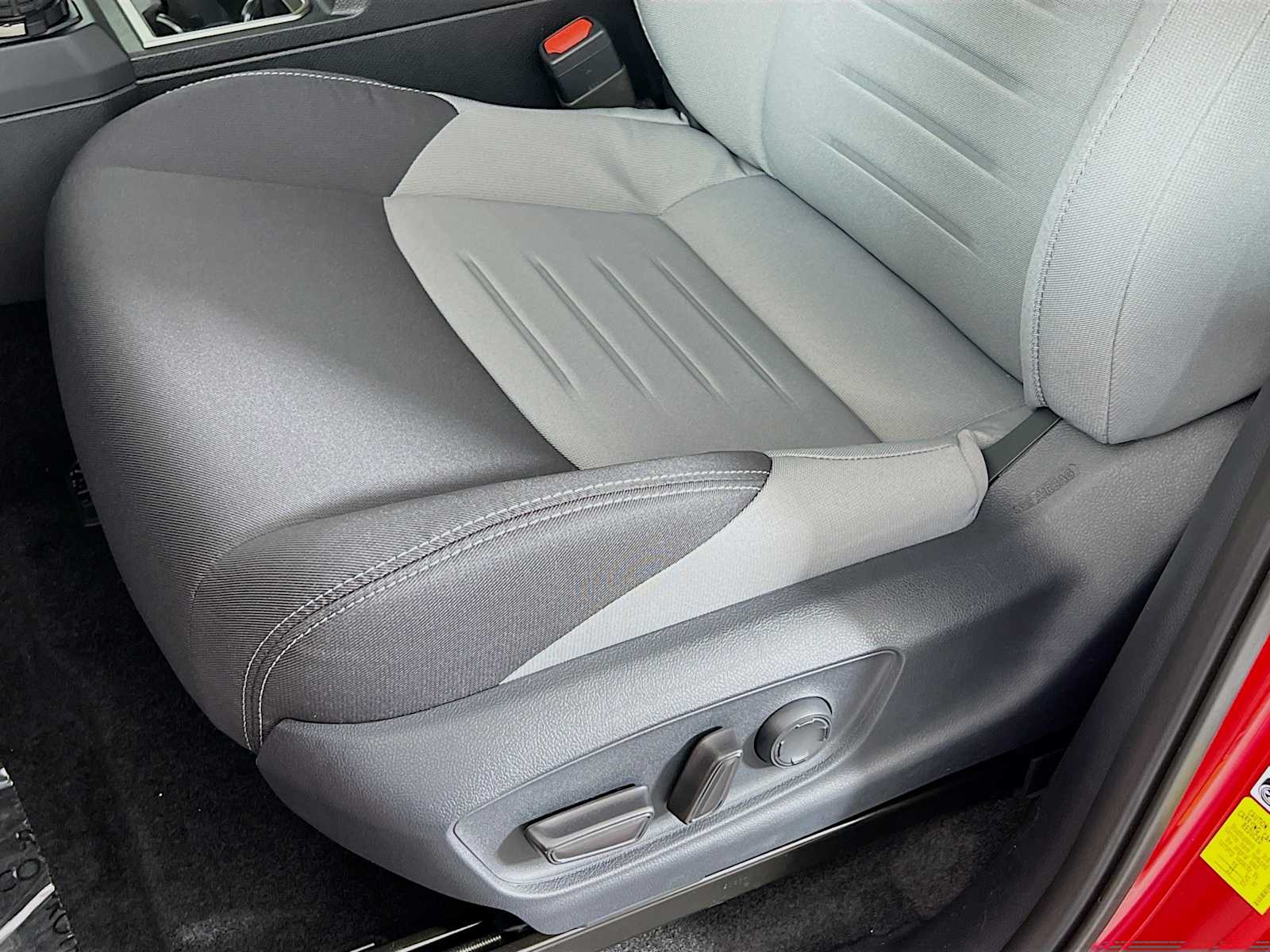 2025 Toyota Tacoma TRD Sport Hybrid - Photo 14