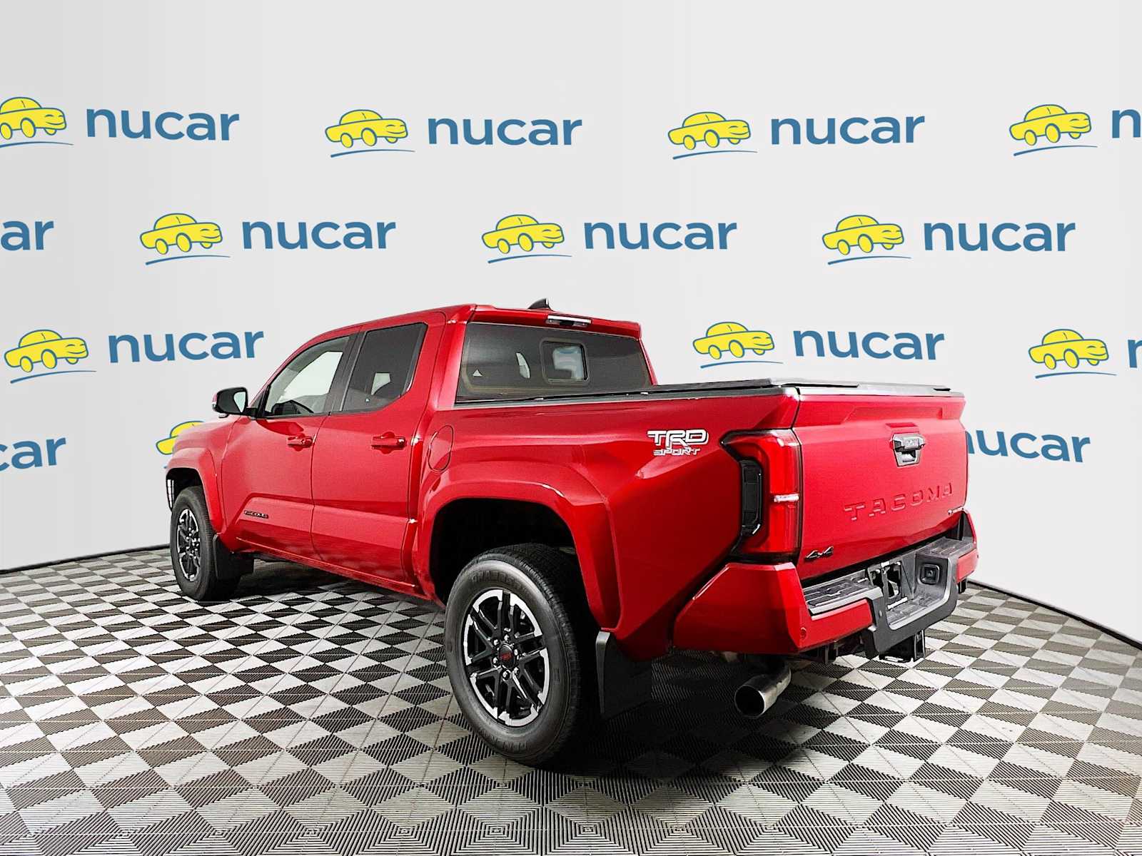 2025 Toyota Tacoma TRD Sport Hybrid - Photo 17