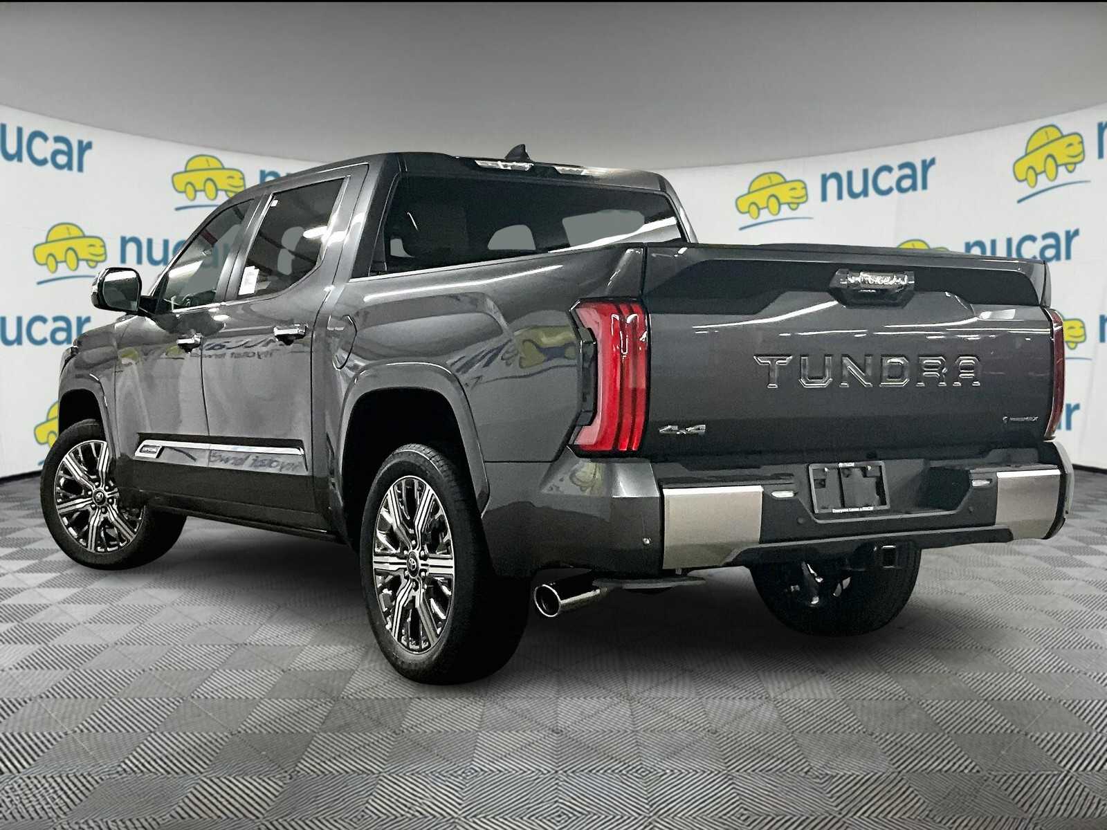 2025 Toyota Tundra Capstone Hybrid - Photo 5