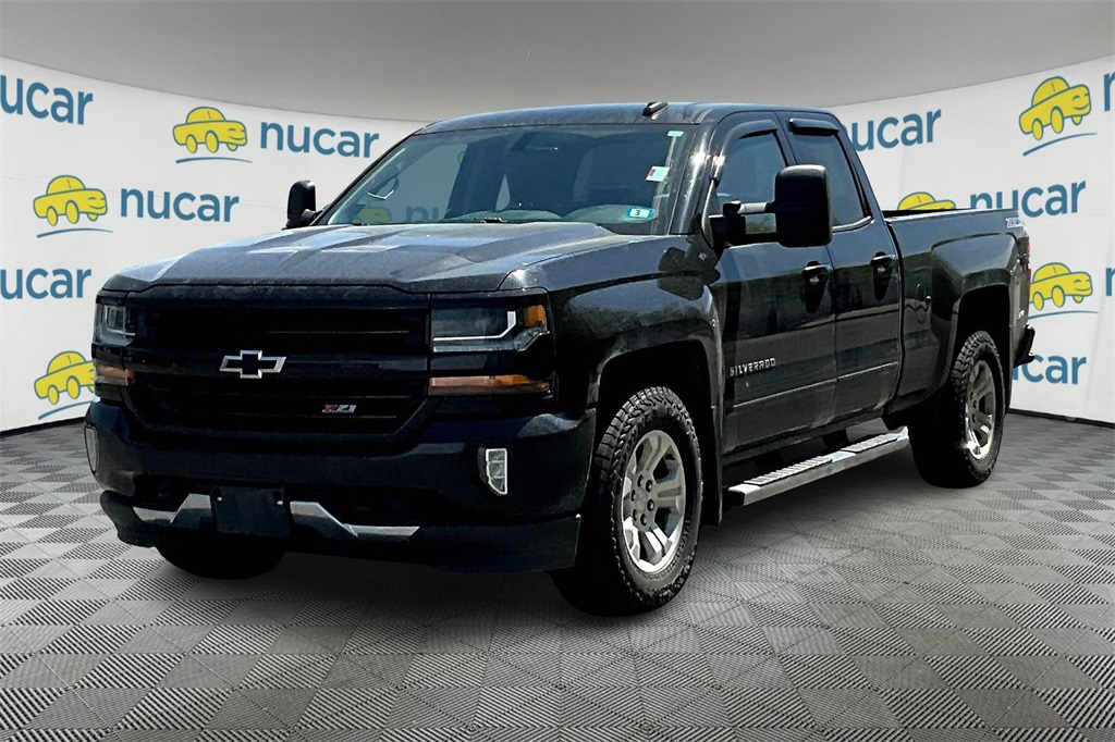 2017 Chevrolet Silverado 1500 LT - Photo 3