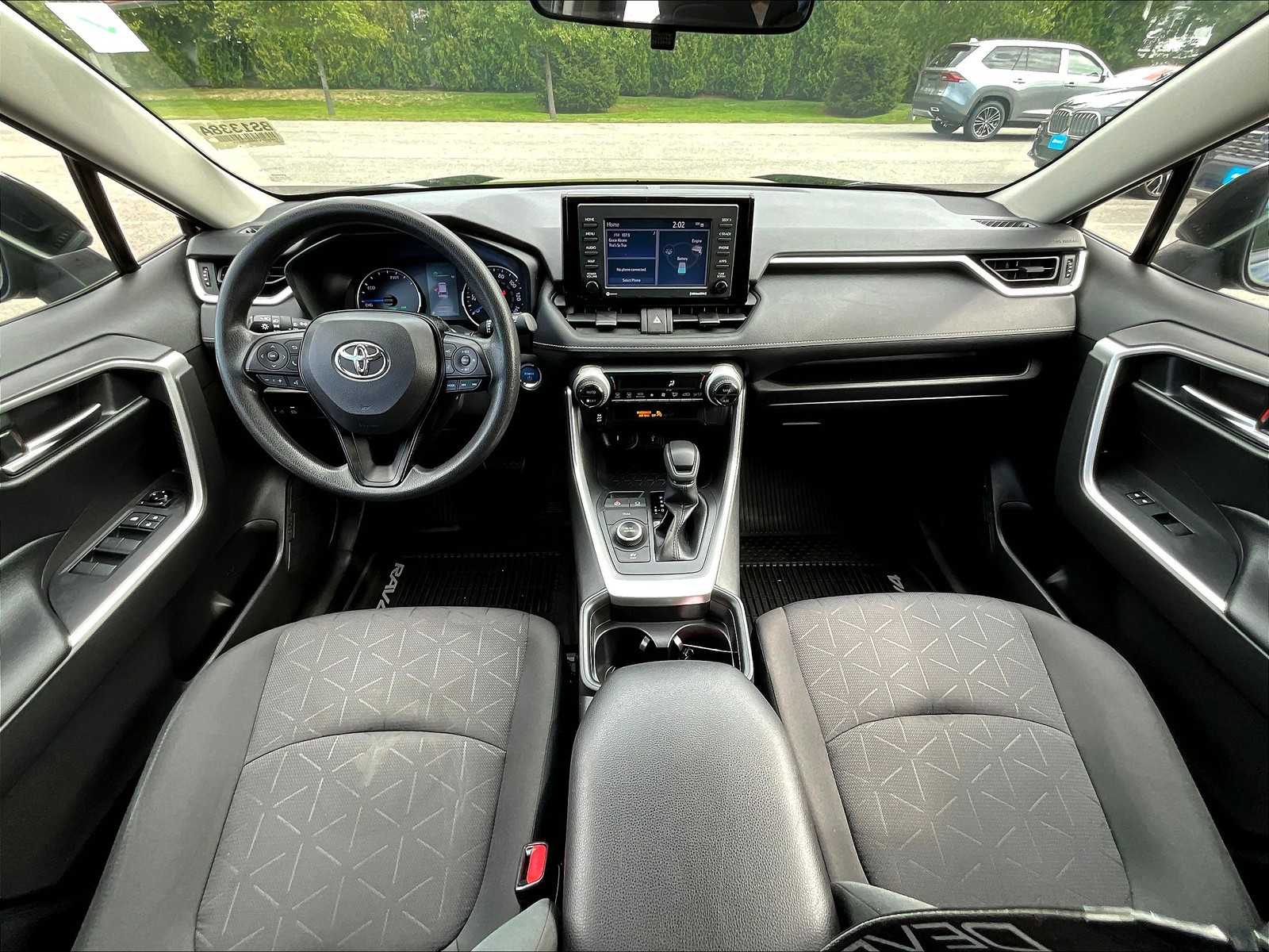2021 Toyota RAV4 Hybrid XLE - Photo 21