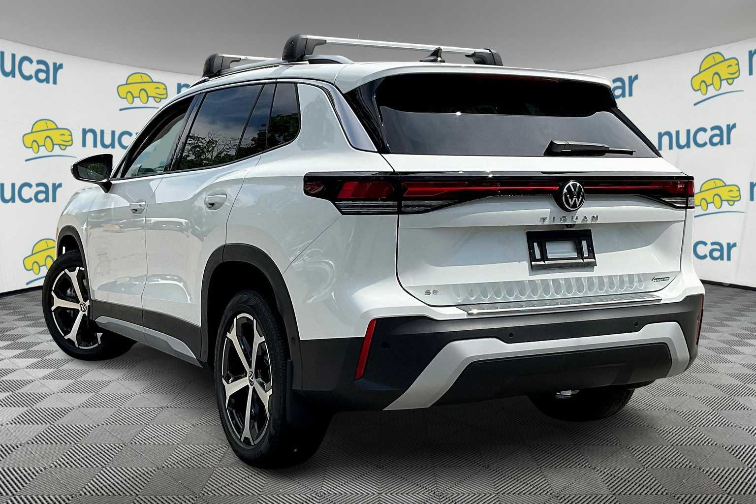 2025 Volkswagen Tiguan SE - Photo 5