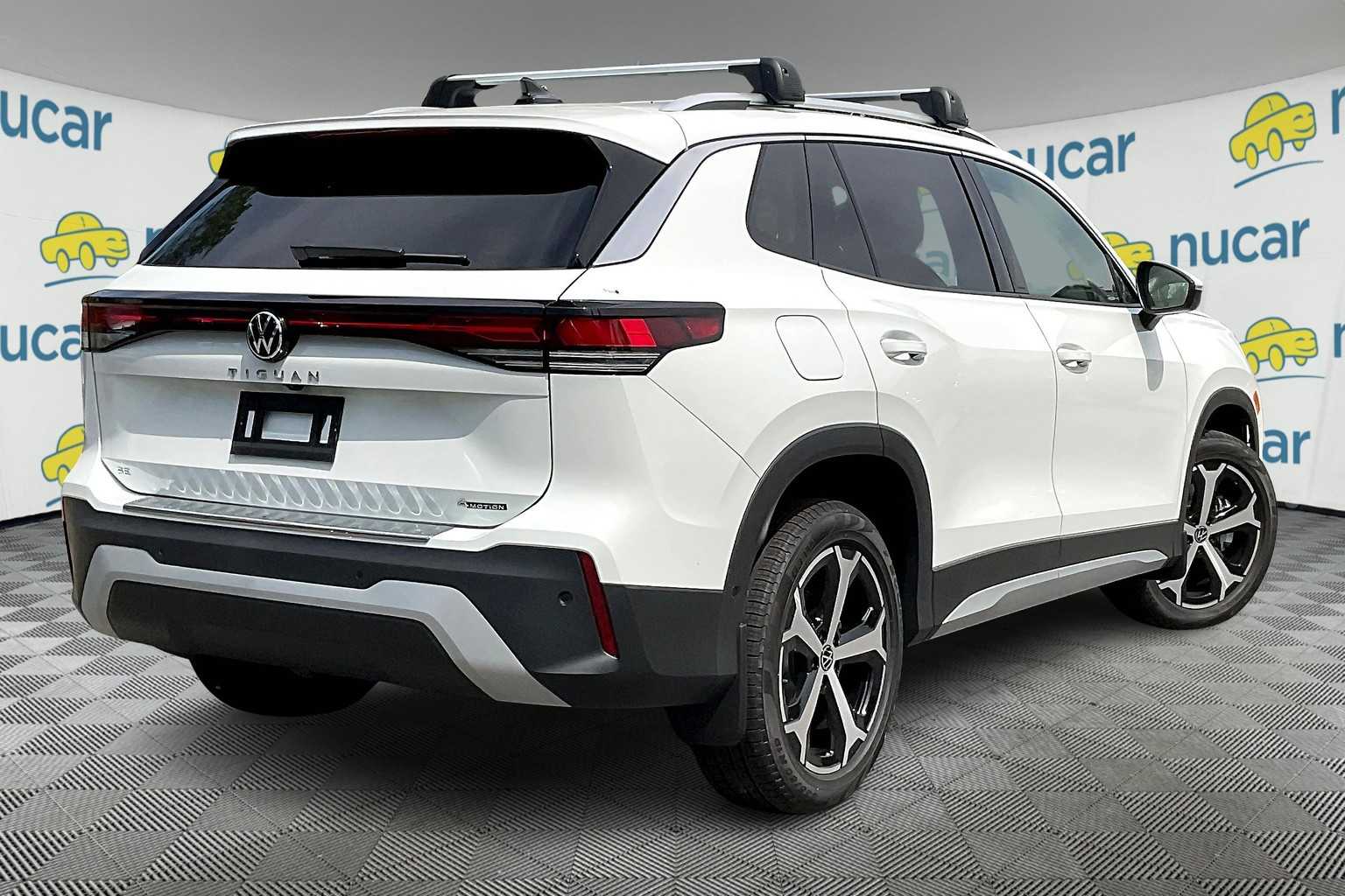 2025 Volkswagen Tiguan SE - Photo 7