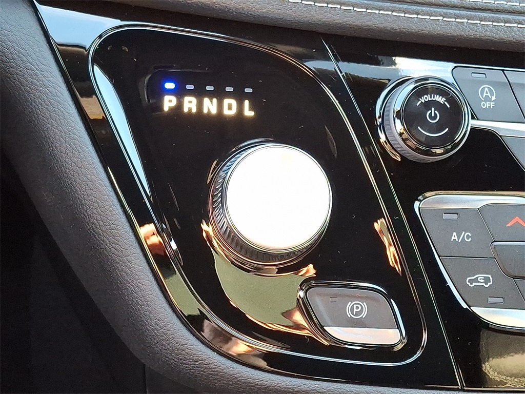 2026 Chrysler Pacifica Select - Photo 11